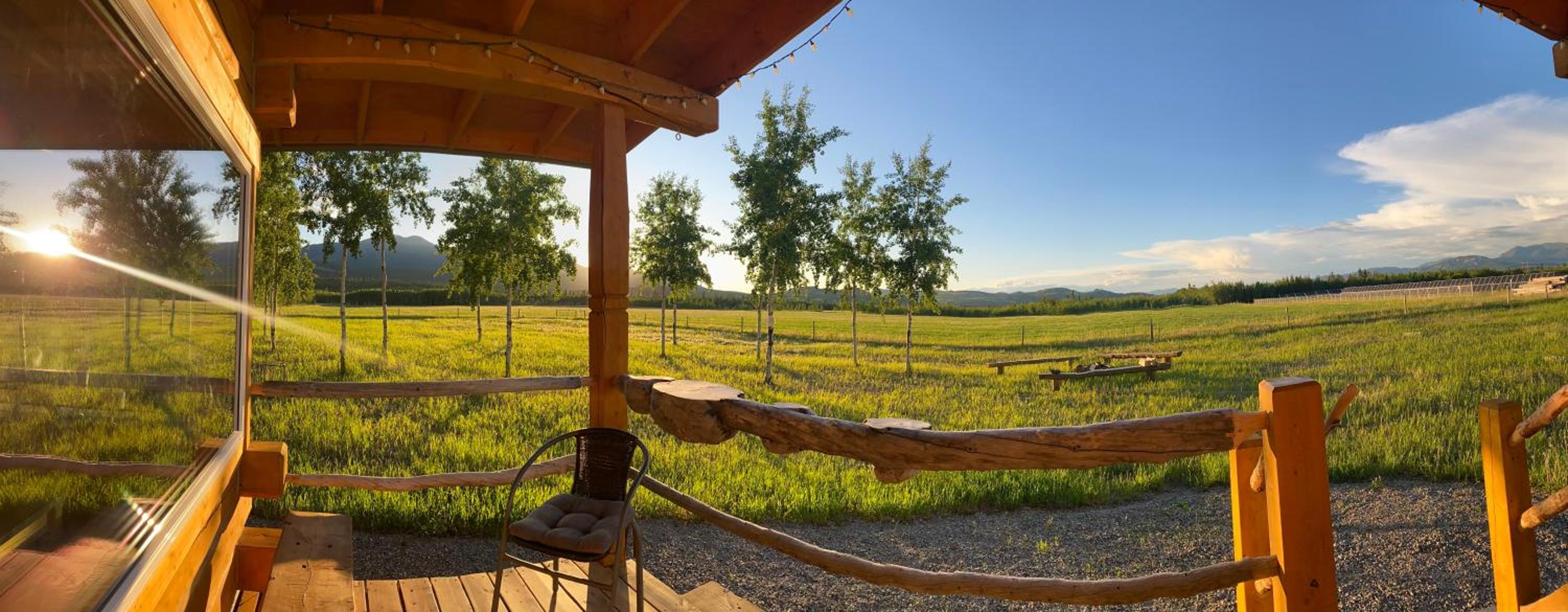 Oma's and Opa's Northern Lights Viewing Cabin