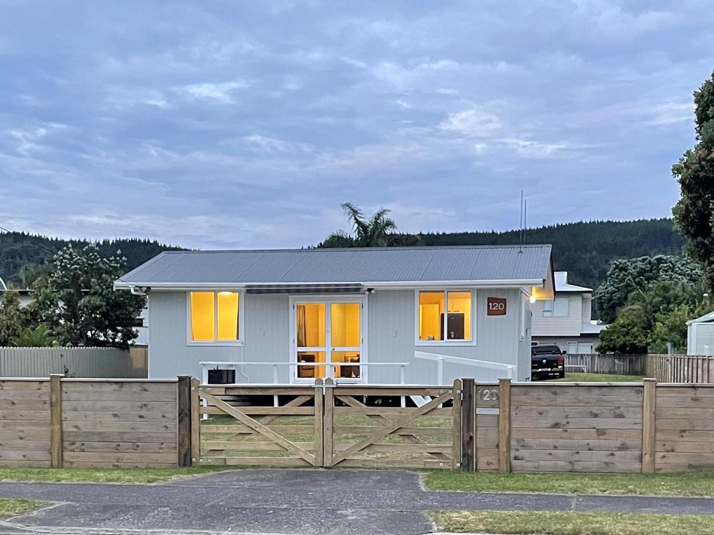 WhangaBach