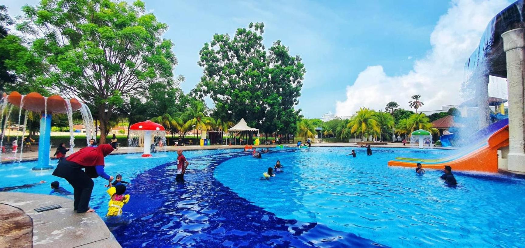 Palace Melaka Top 1 Waterpark Tickets with Unlimited Access by YGM photo 6