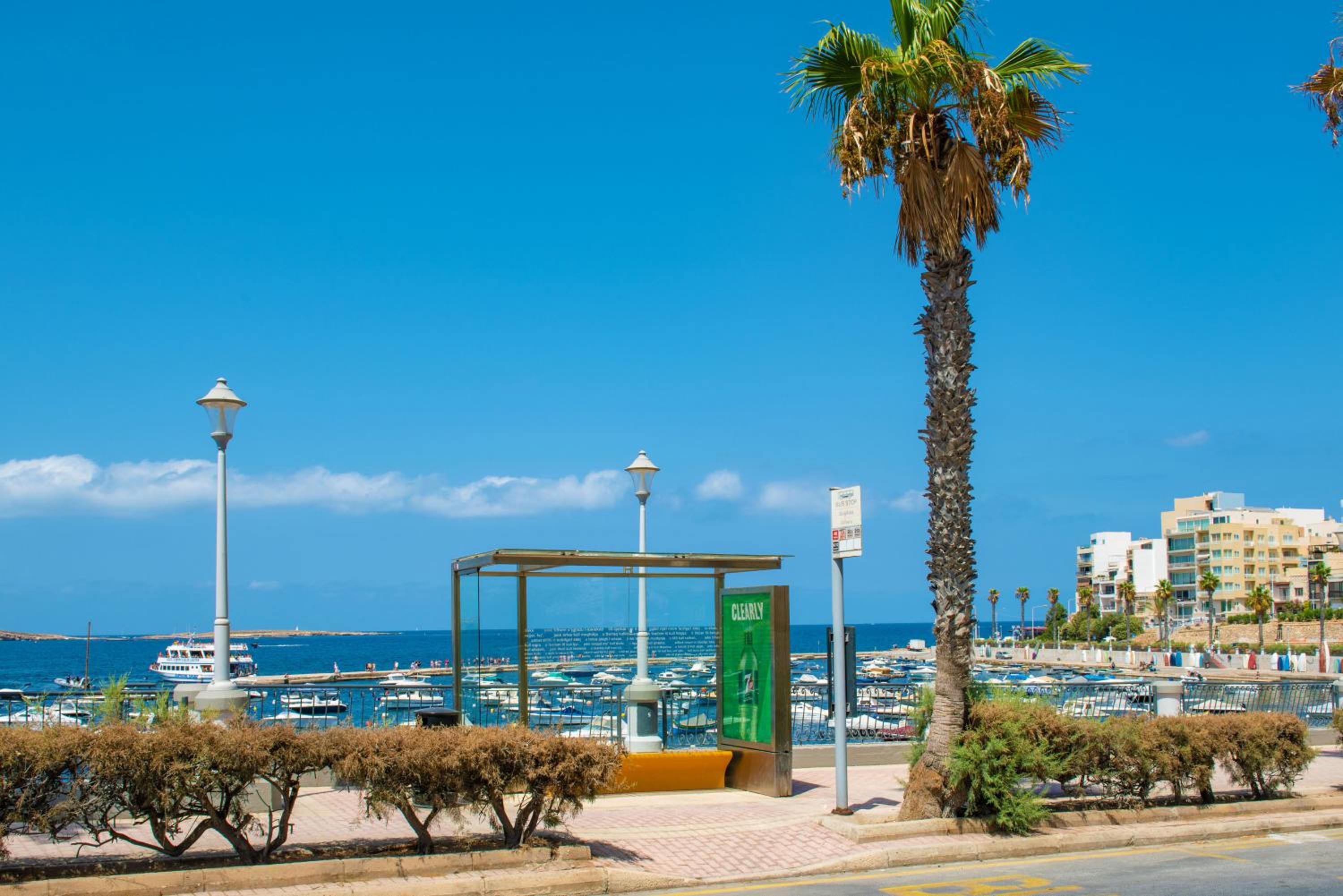 Islet Promenade Seafront Aparthotel - with Corner Terrace by Getawaysmalta, photo 17