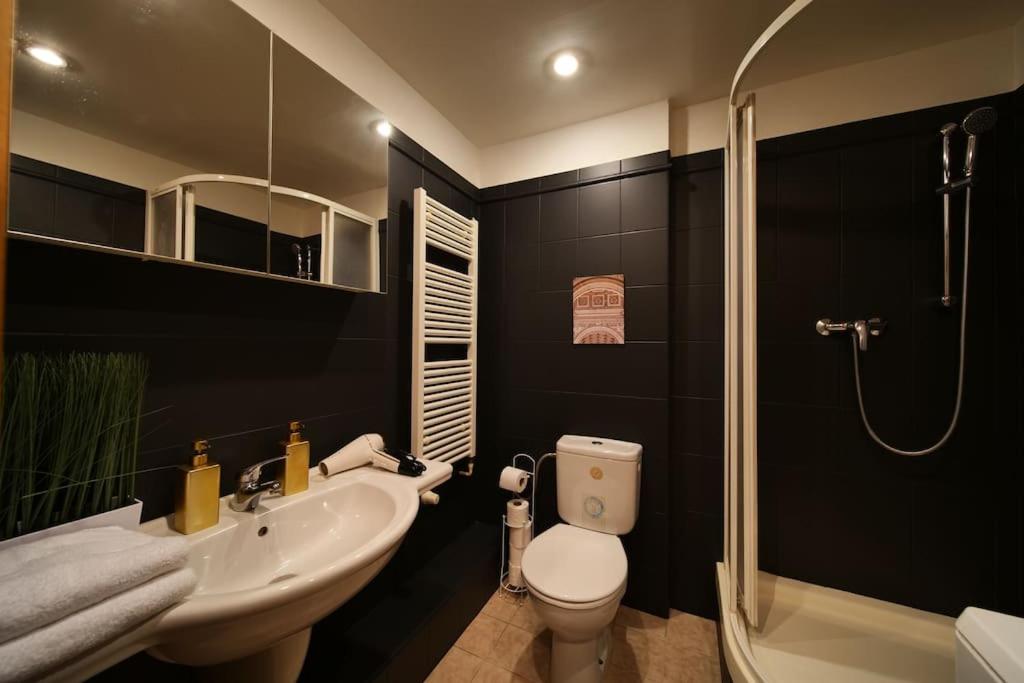 Exclusive 2 floor design studio