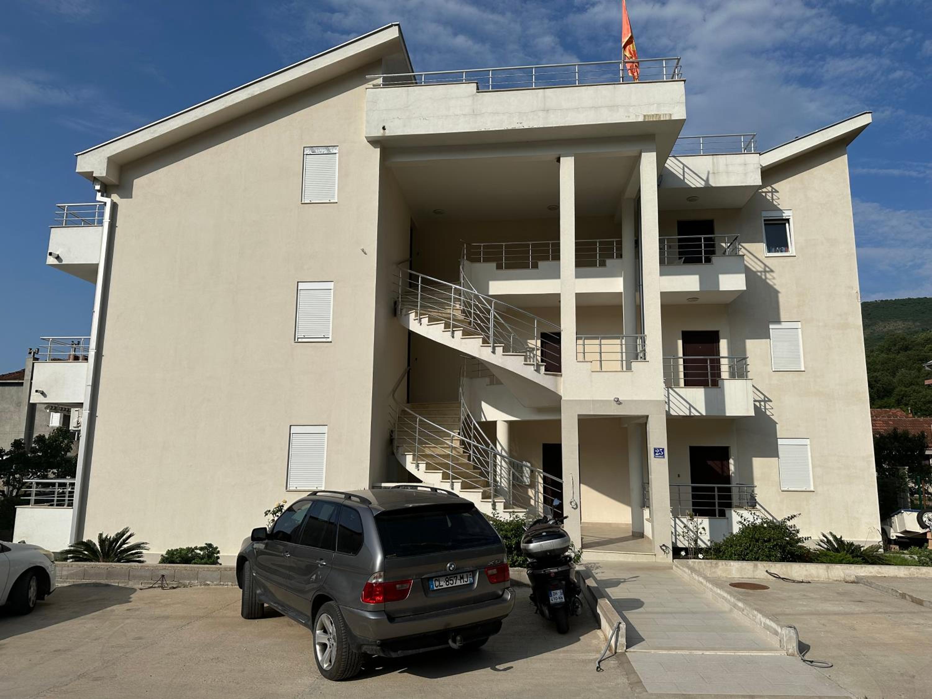 New Comfortable Apartment in Bijela - Appart numéro 2 view 4