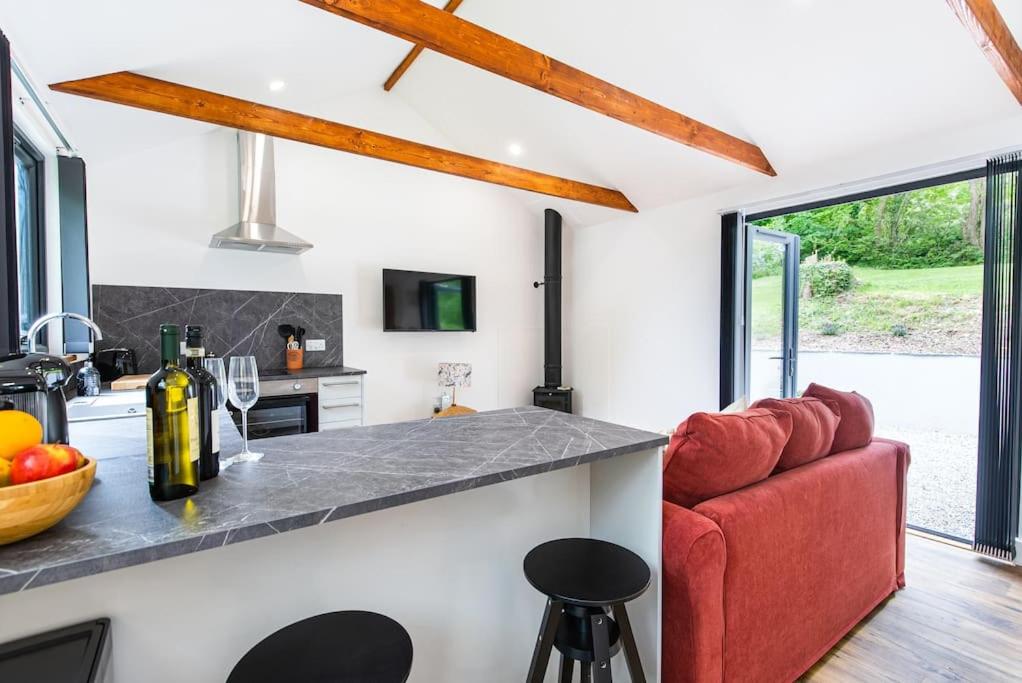 A Cornish Cabin in the Tamar Valley view 4