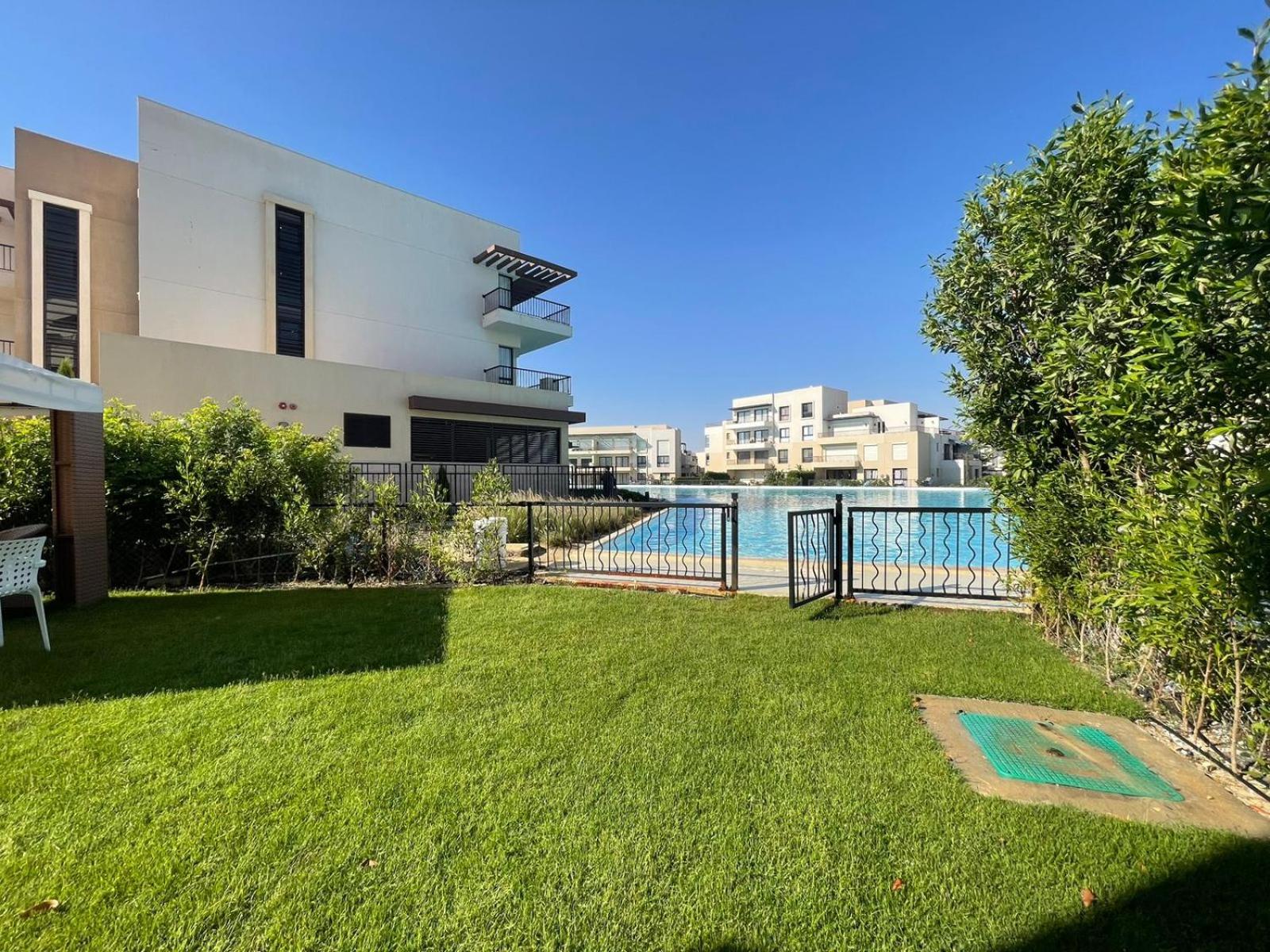 chalet 2 bedroom with garden on lagoon in blanca 200g3 view 2