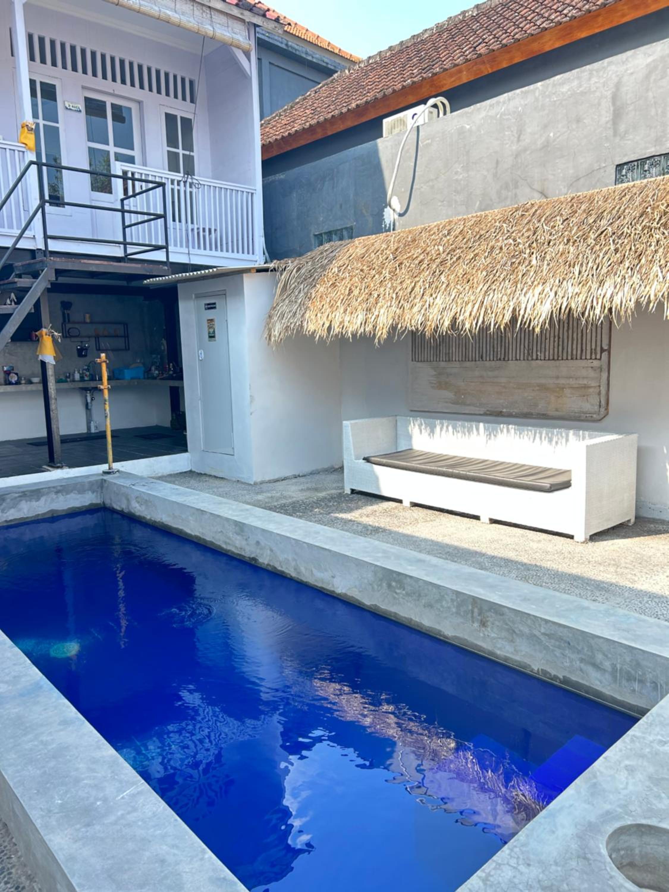 White sandat guest house view 5