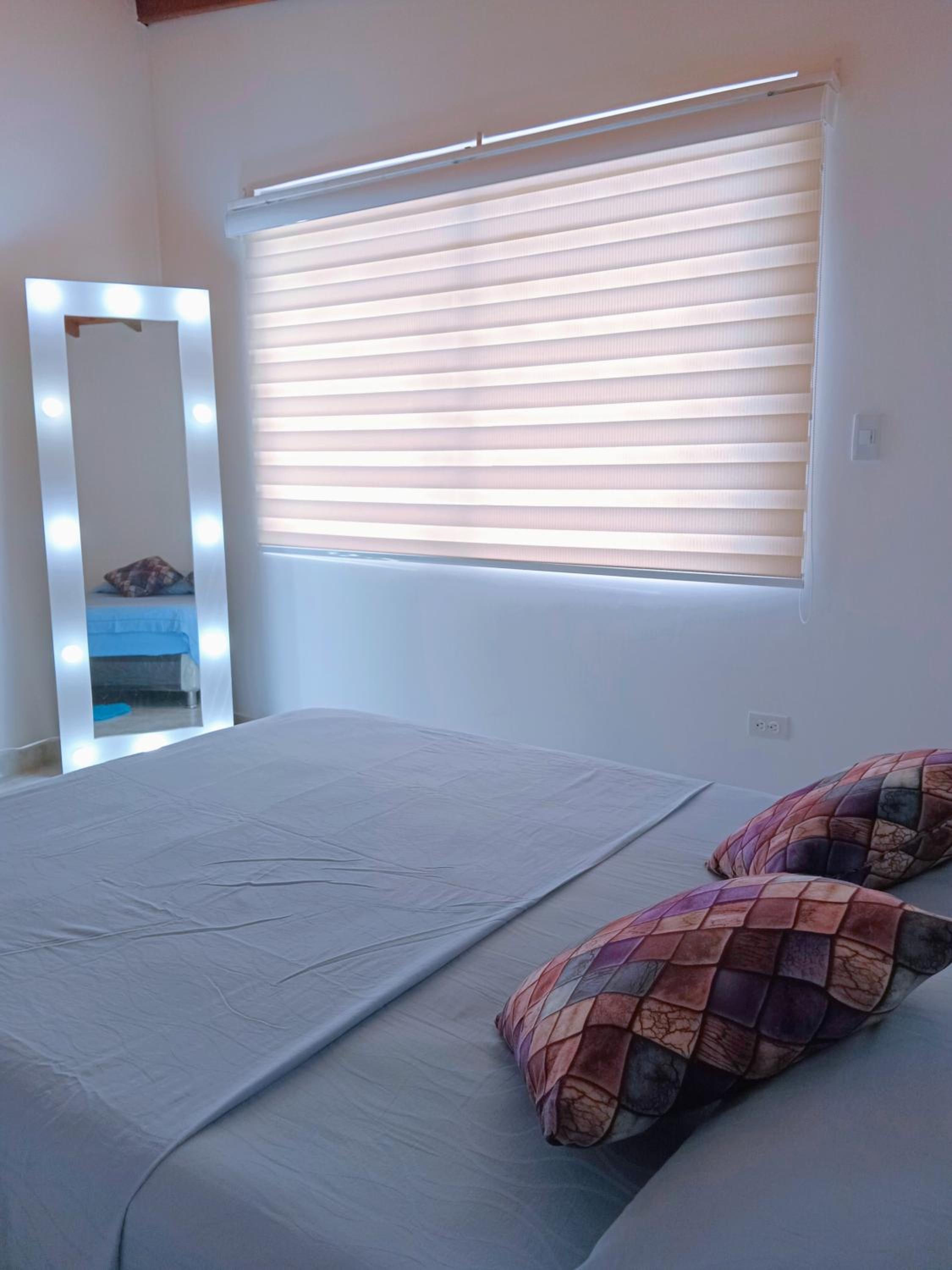 Hermosa y amplia habitación - Baño privado