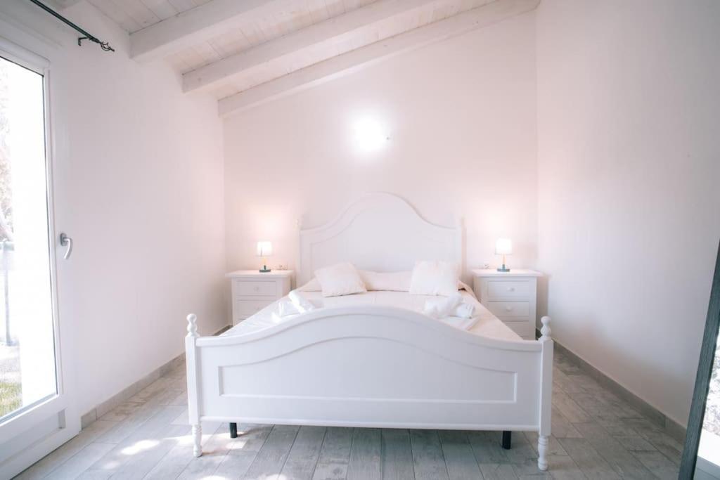 Brand New Villa in La Caletta 500m from the Beach