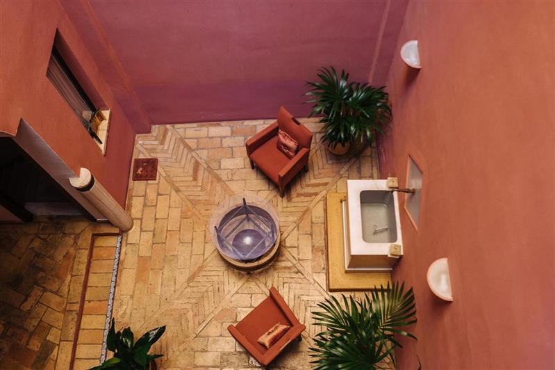 CASA PALACIO SXVIII CON PISCINA en centro histórico de SEVILLA