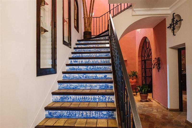 CASA PALACIO SXVIII CON PISCINA en centro histórico de SEVILLA