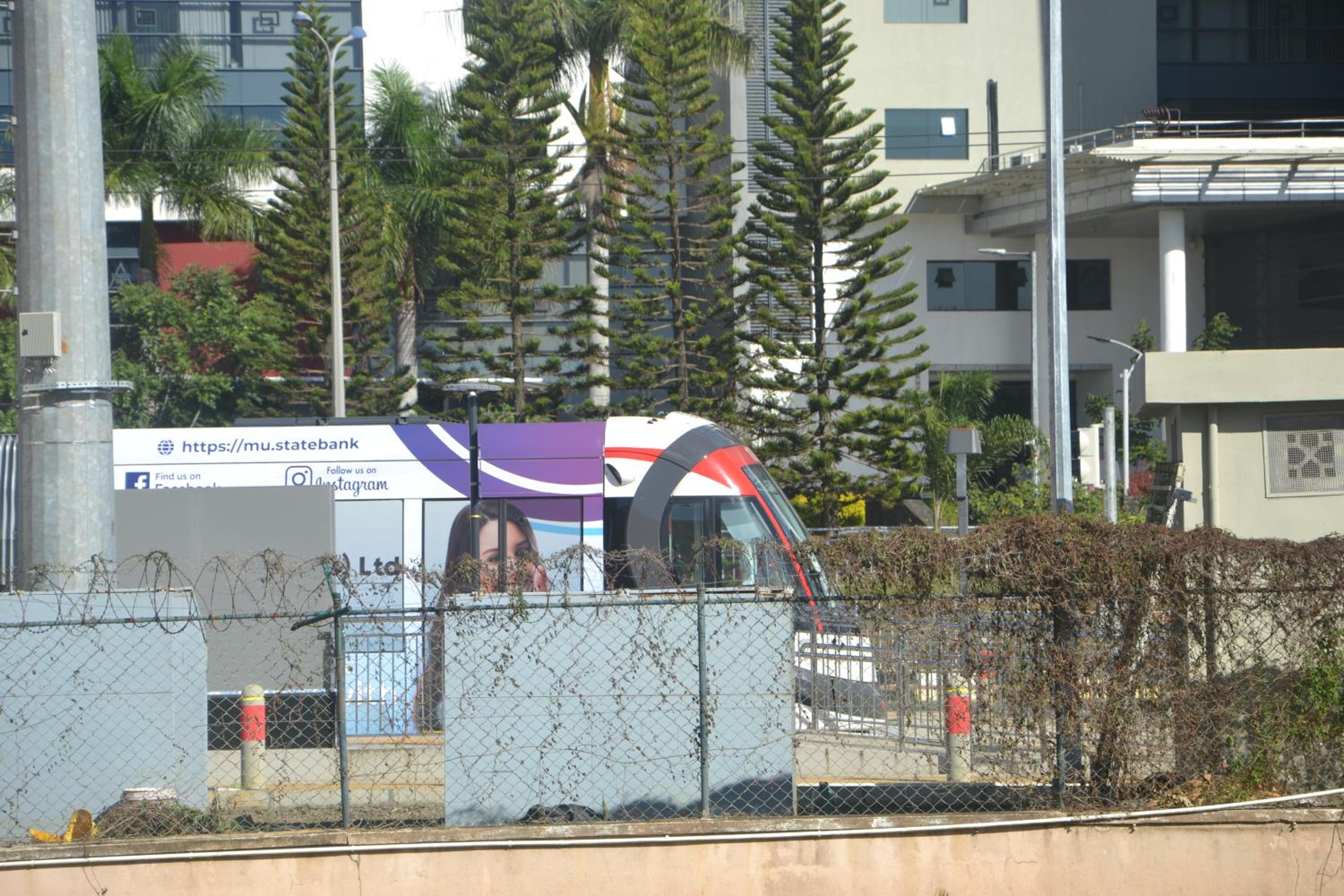 RESIDENCE CYBERVILLAGE THREE ROOMS Apartment view 5