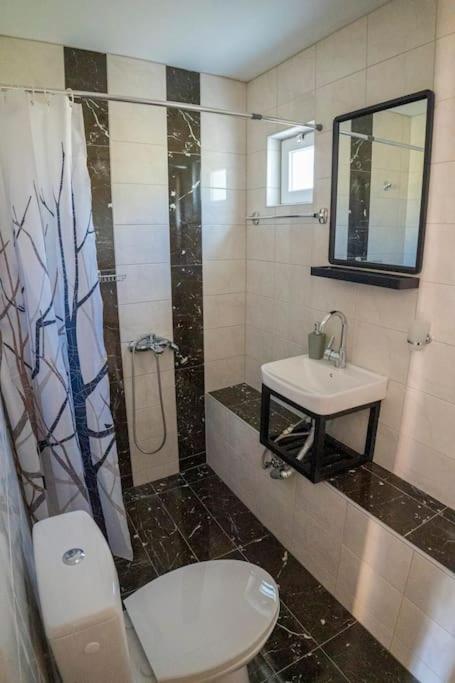 Sunny Villa Elia photo 2