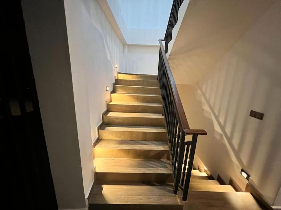 Luxury 2BR Apartment in Ratmalana