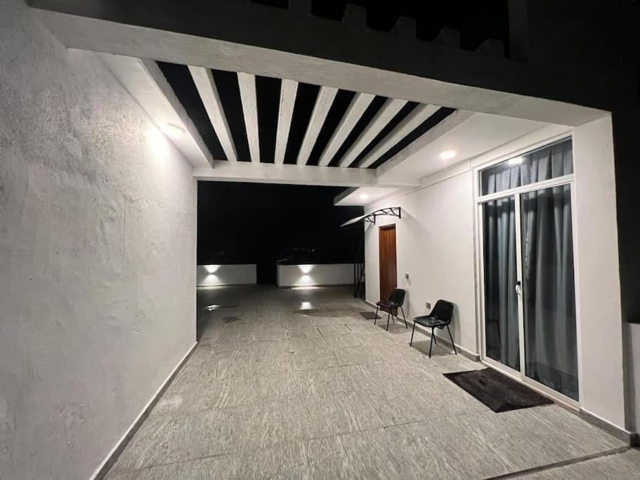 Luxury 2BR Apartment in Ratmalana