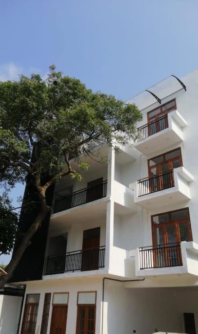 Luxury 2BR Apartment in Ratmalana