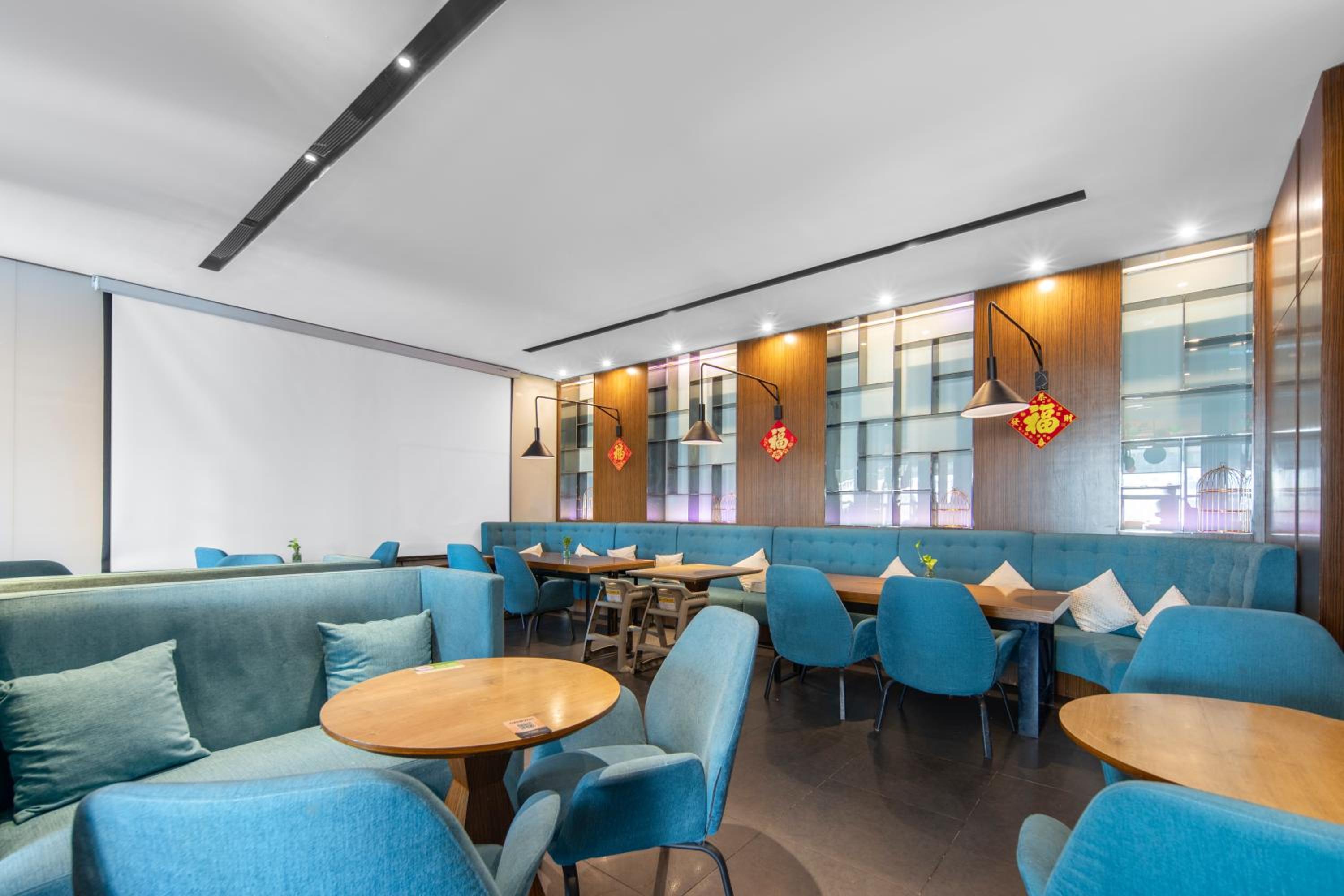 Minimax Hotel Shanghai Songjiang