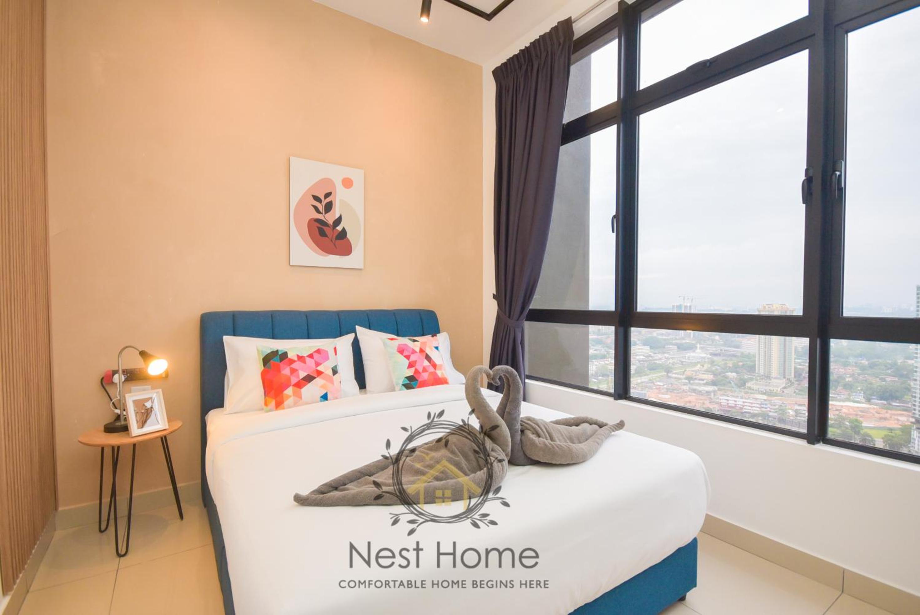 Twin Tower Residence by Nest Home【5 mins walk to CIQ】