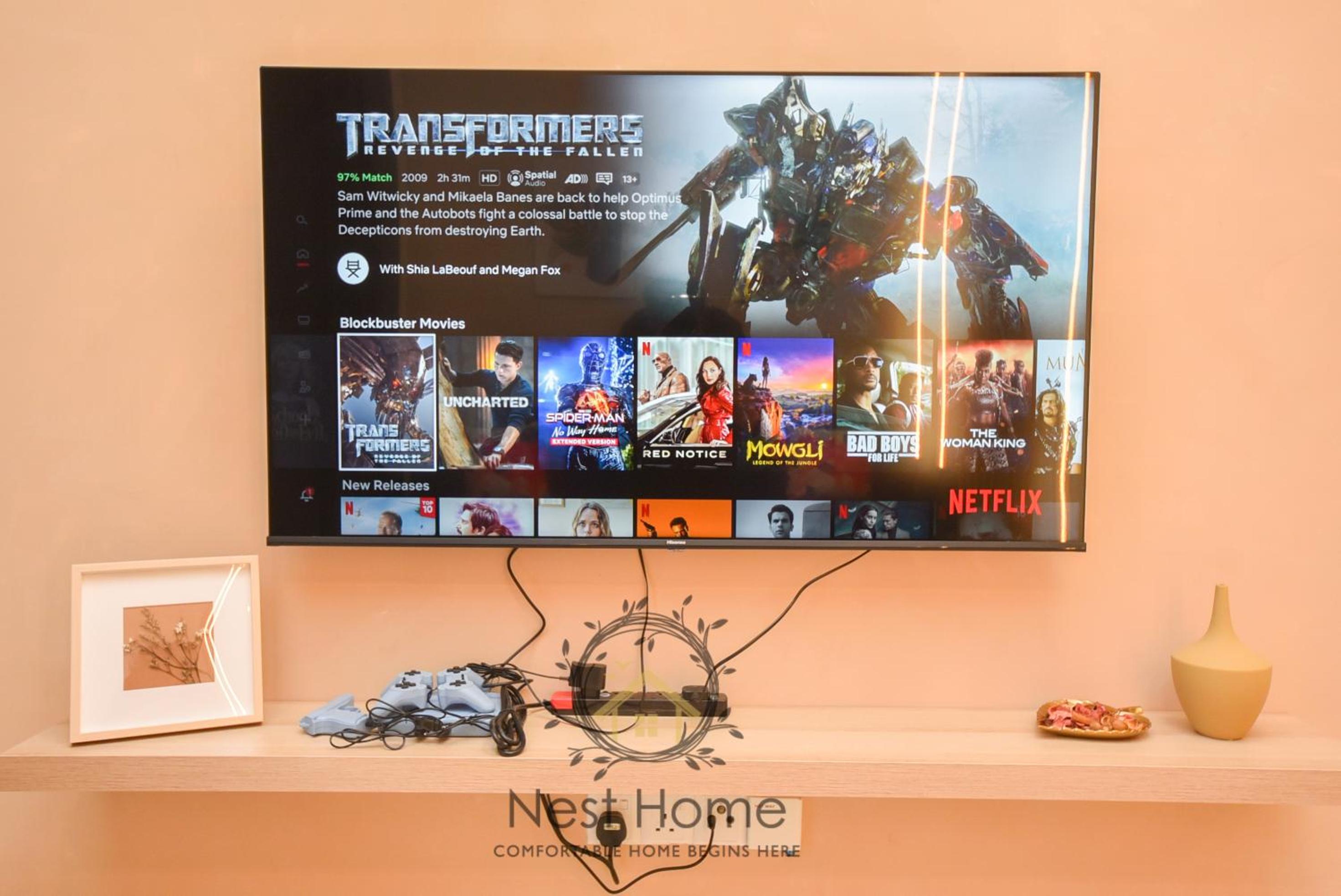 Twin Tower Residence by Nest Home【5 mins walk to CIQ】