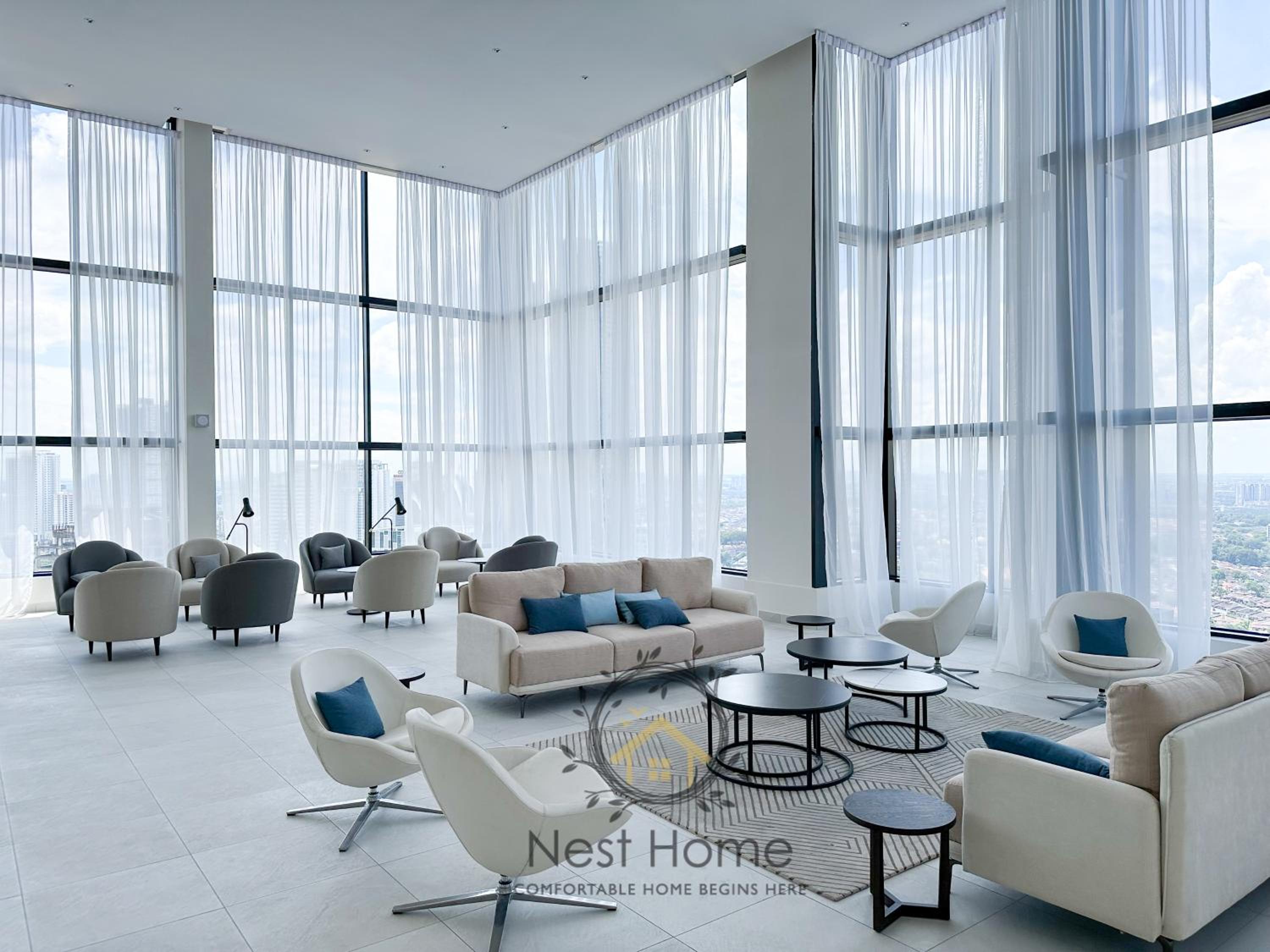 Twin Tower Residence by Nest Home【5 mins walk to CIQ】