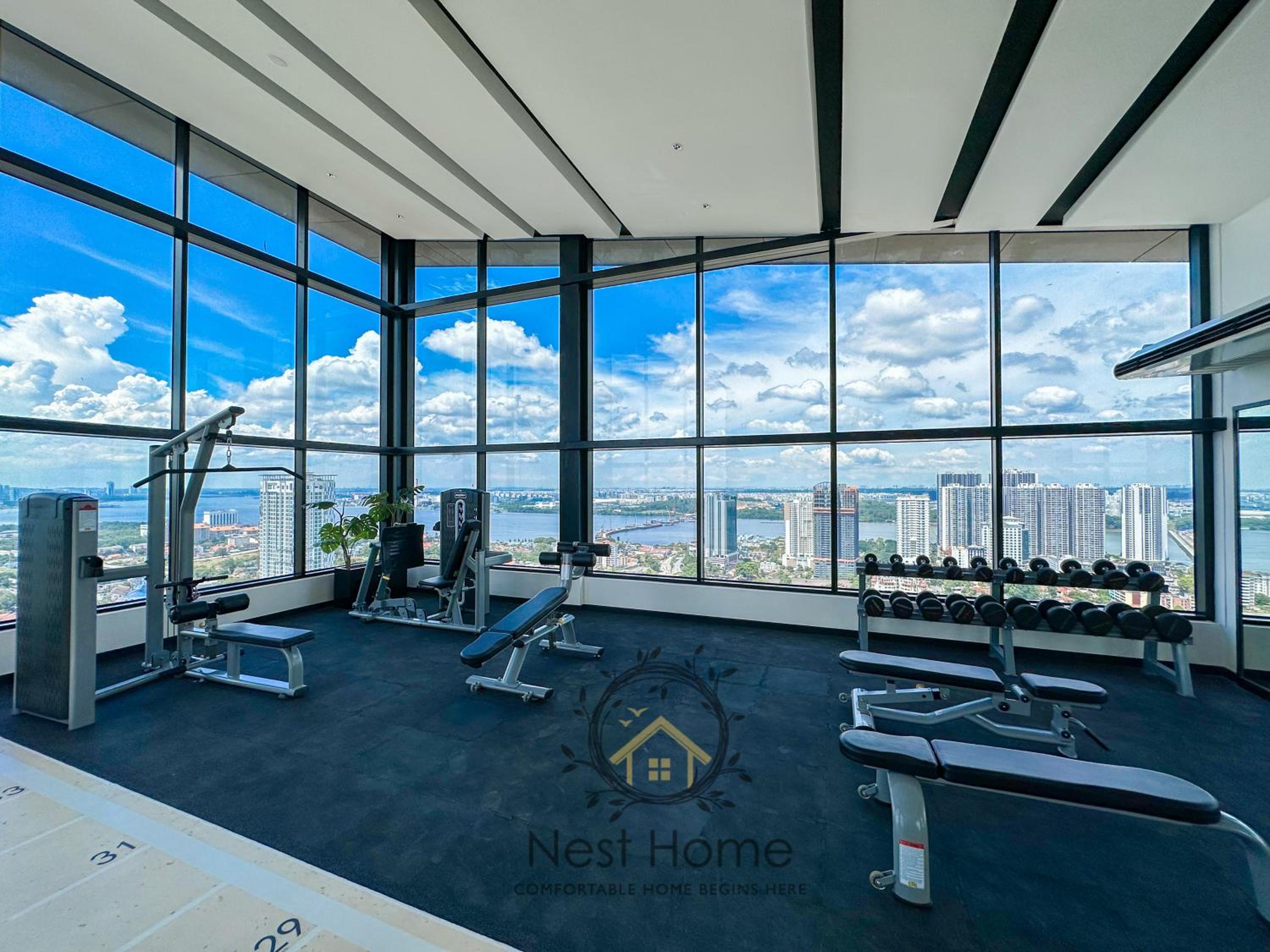 Twin Tower Residence by Nest Home【5 mins walk to CIQ】