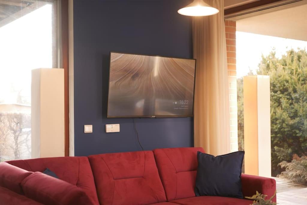 Marvel 2BD Apartment in modern villa with cozy terrace