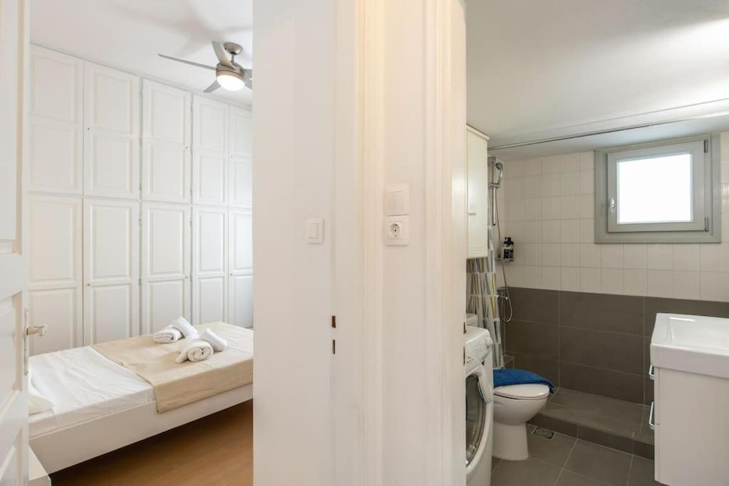 Naousa - 2BR House in the Heart of Town - Citrine