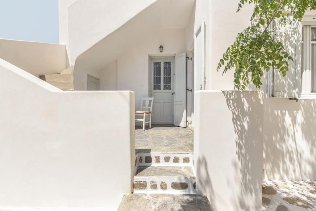 Naousa - 2BR House in the Heart of Town - Citrine