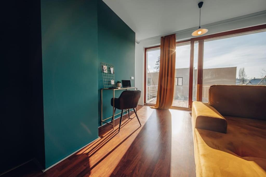 Design Architect Villa with 2 Apartments