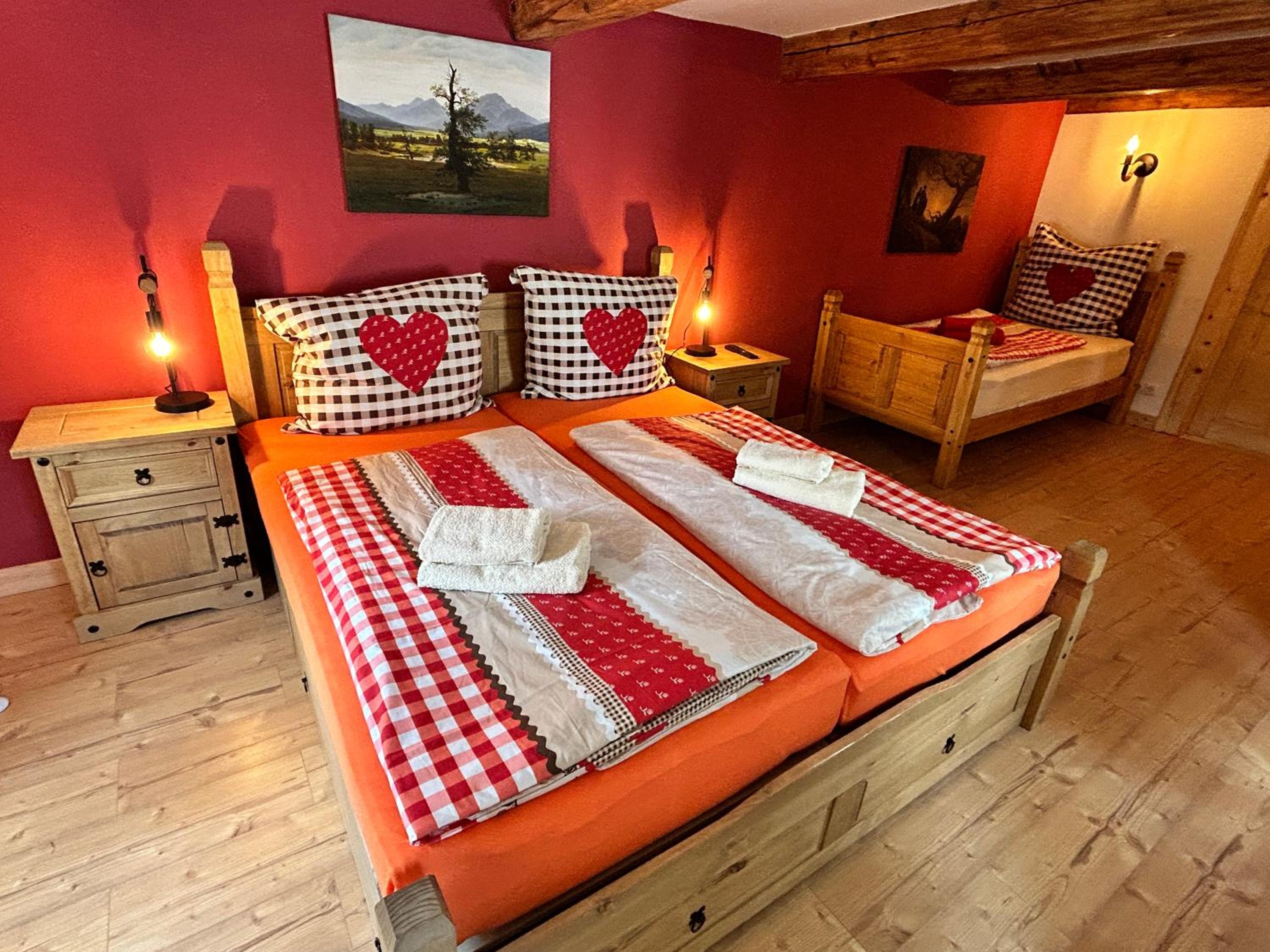 Fewo Frushi mit Sauna & saisonalem Whirlpool im Zittauer Gebirge