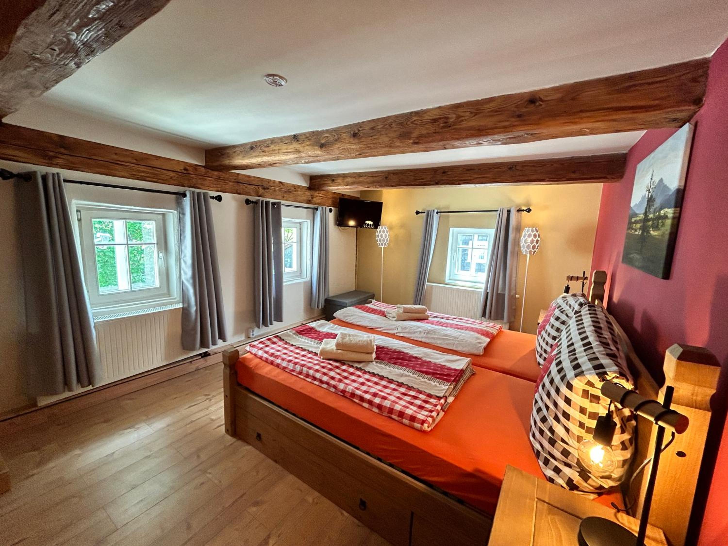 Fewo Frushi mit Sauna & saisonalem Whirlpool im Zittauer Gebirge