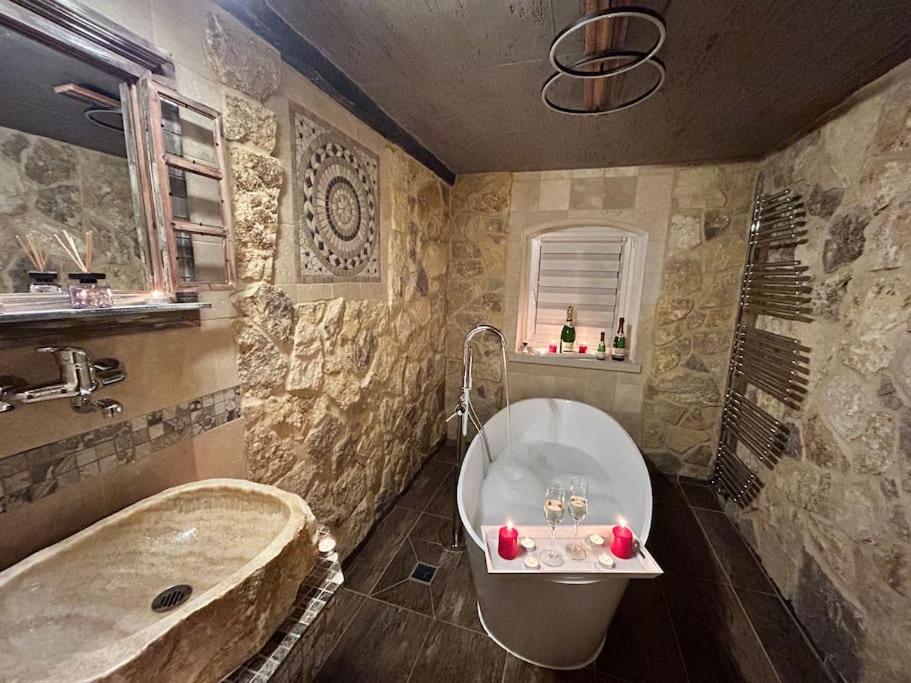 Whirlpool & Sauna - Fewo Ornella im Zittauer Gebirge