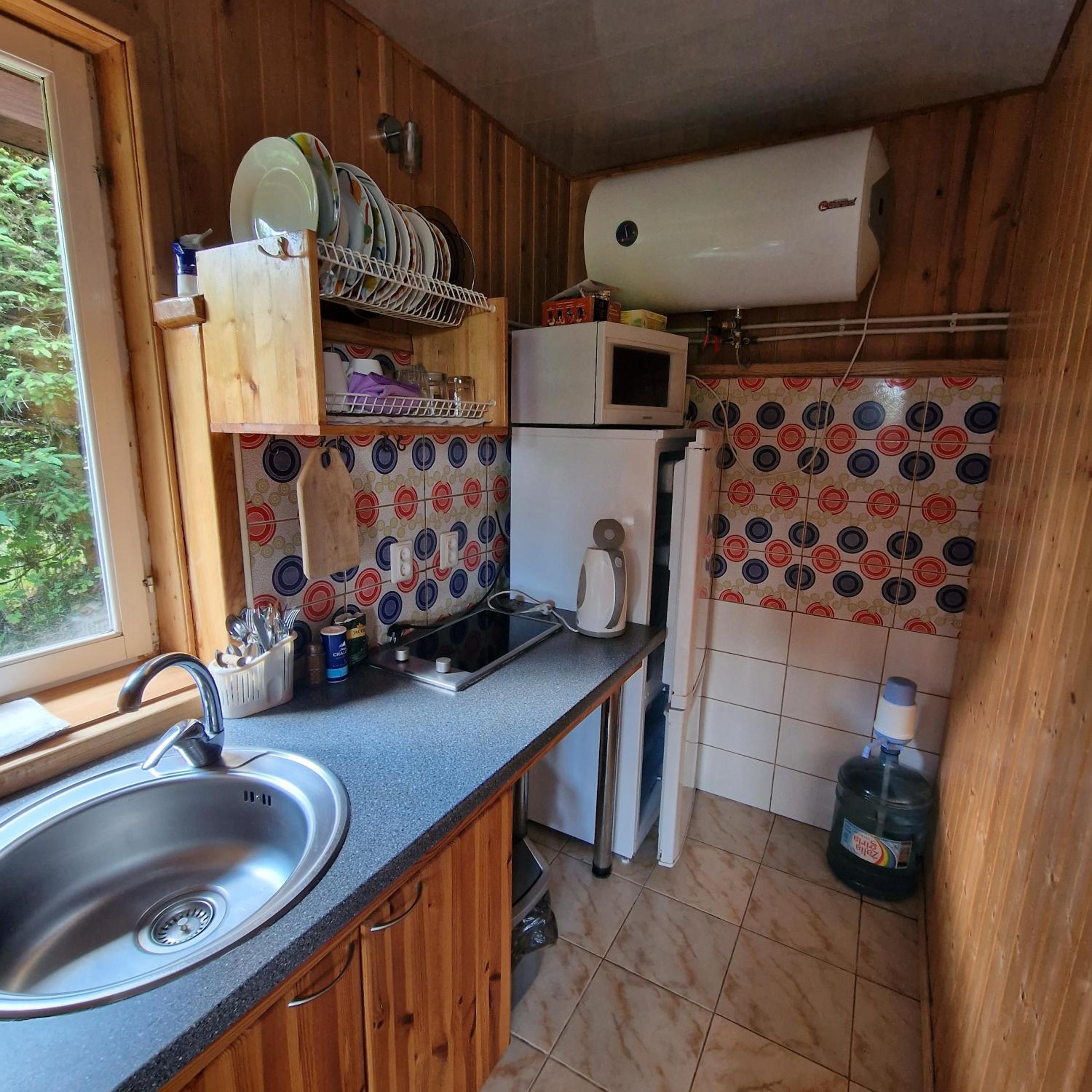 Photo 11