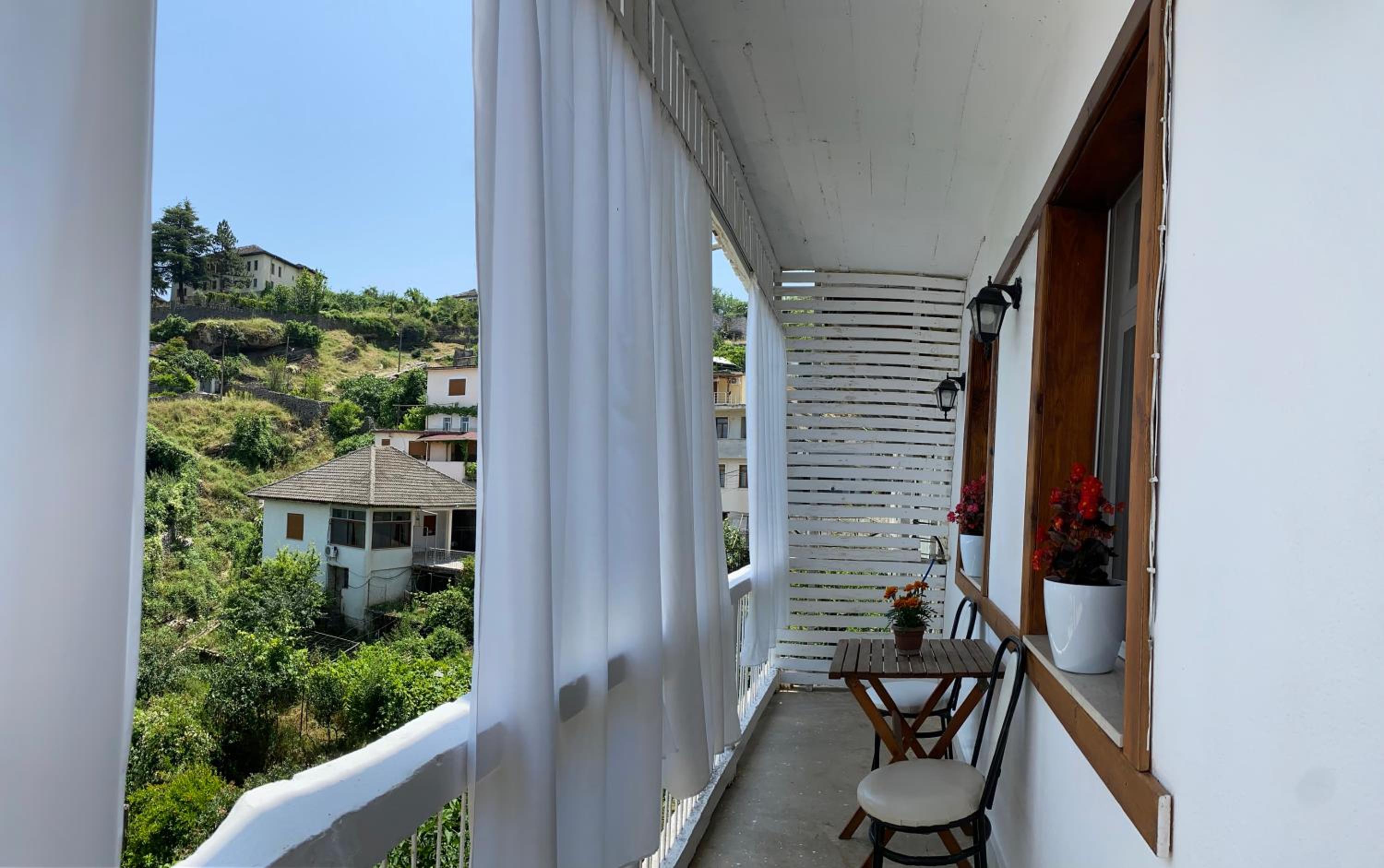 Yuri Guest House