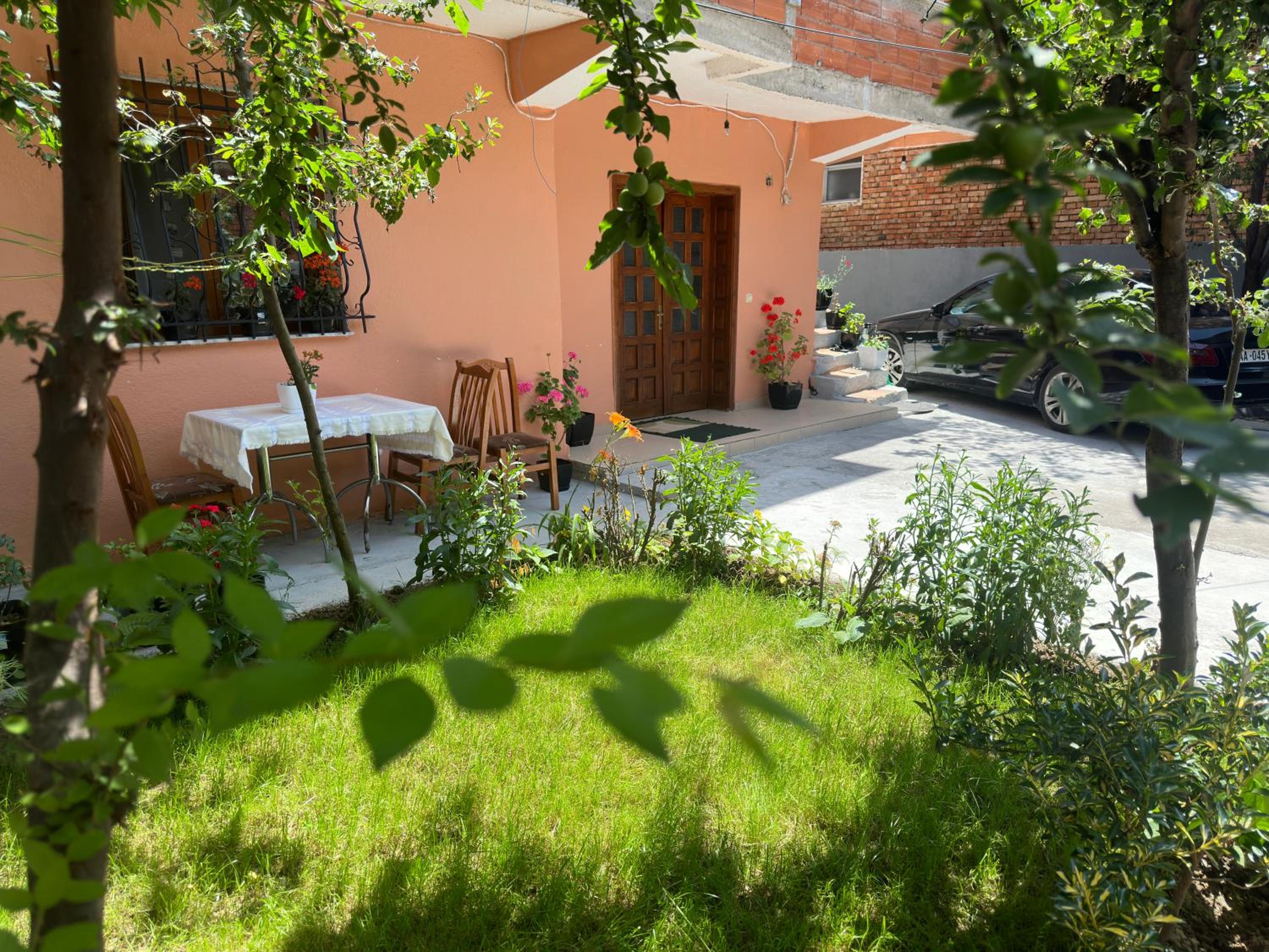 Guri Guest House