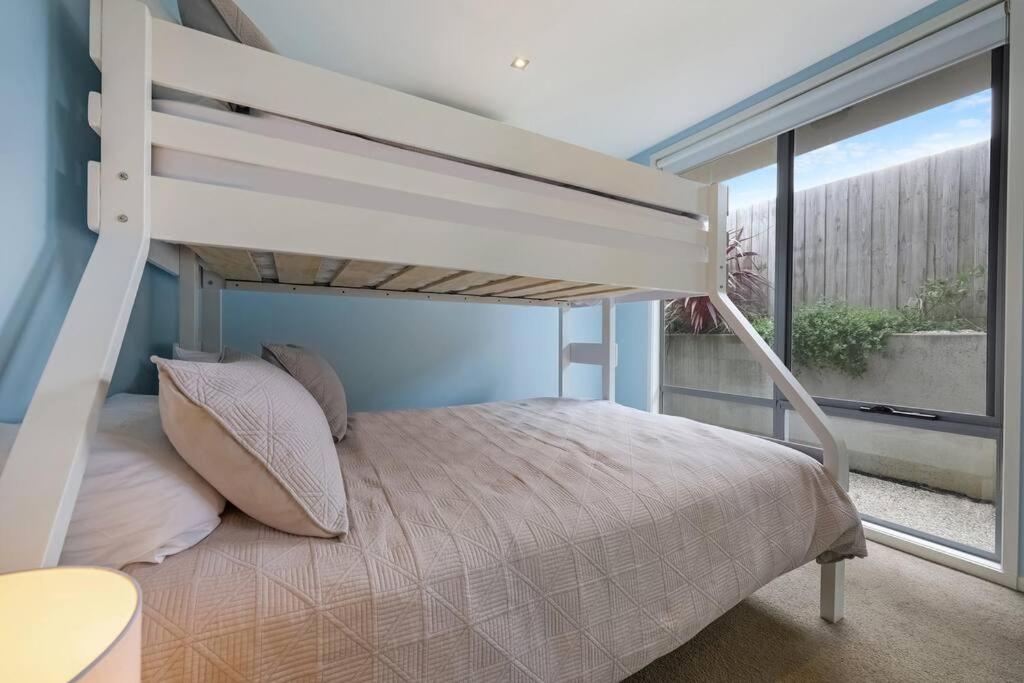 Merri Seaview - seaside accommodation near the CBD