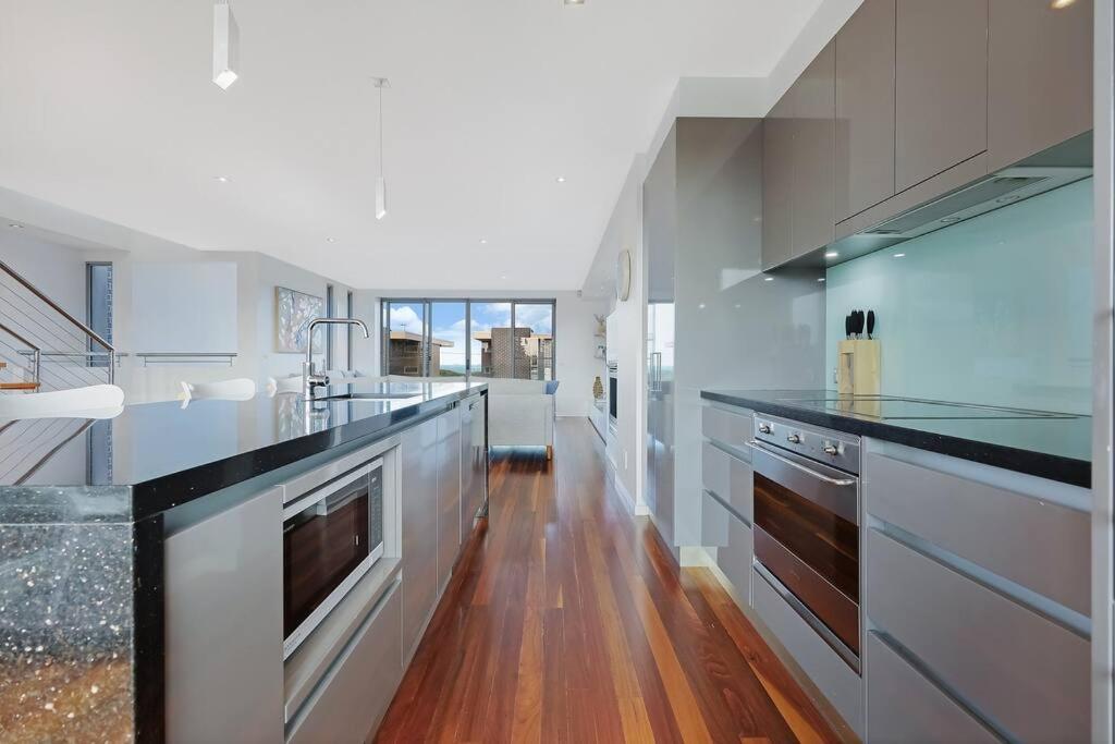 Merri Seaview - seaside accommodation near the CBD