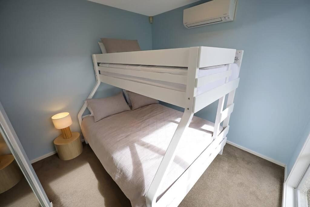 Merri Seaview - seaside accommodation near the CBD