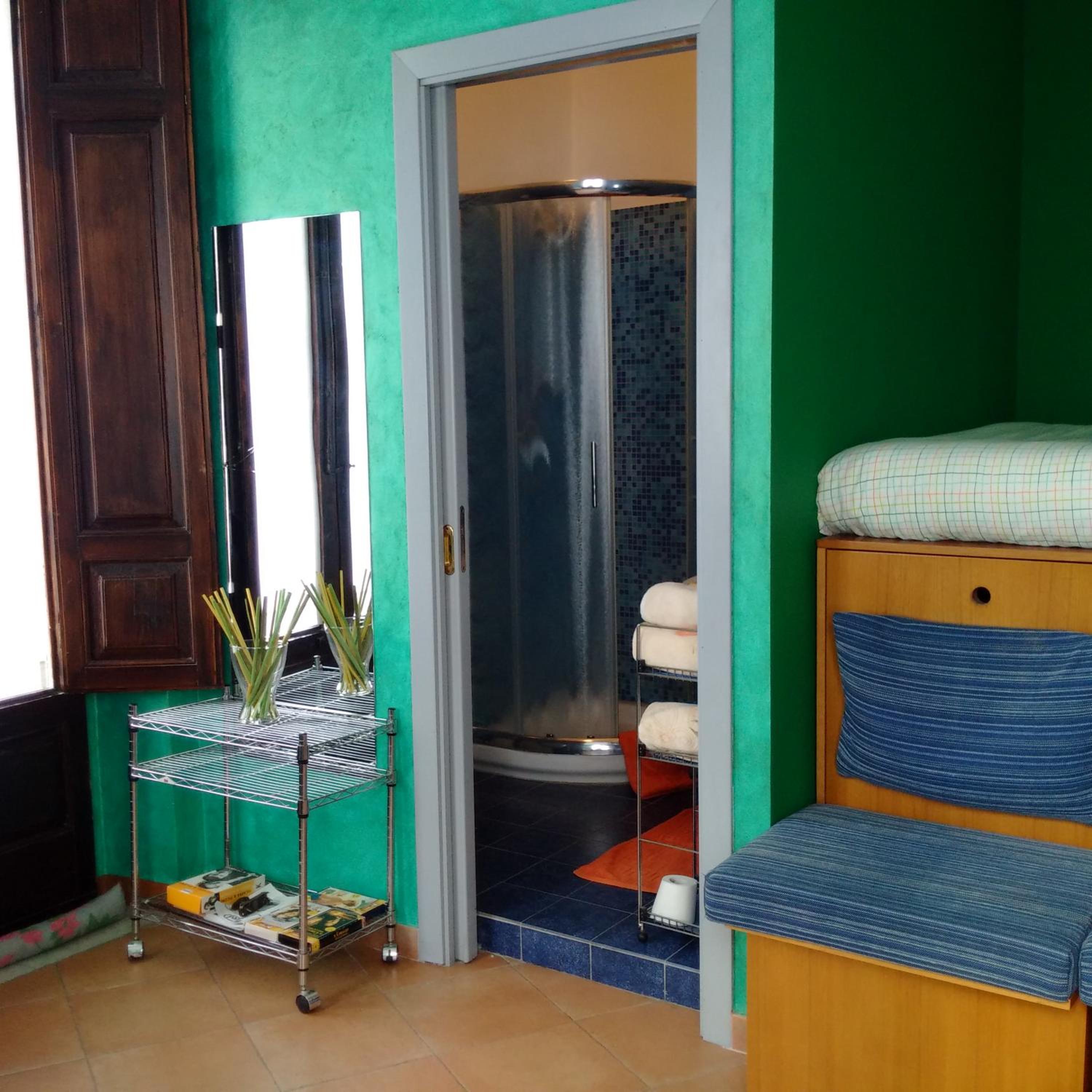 Photo 12