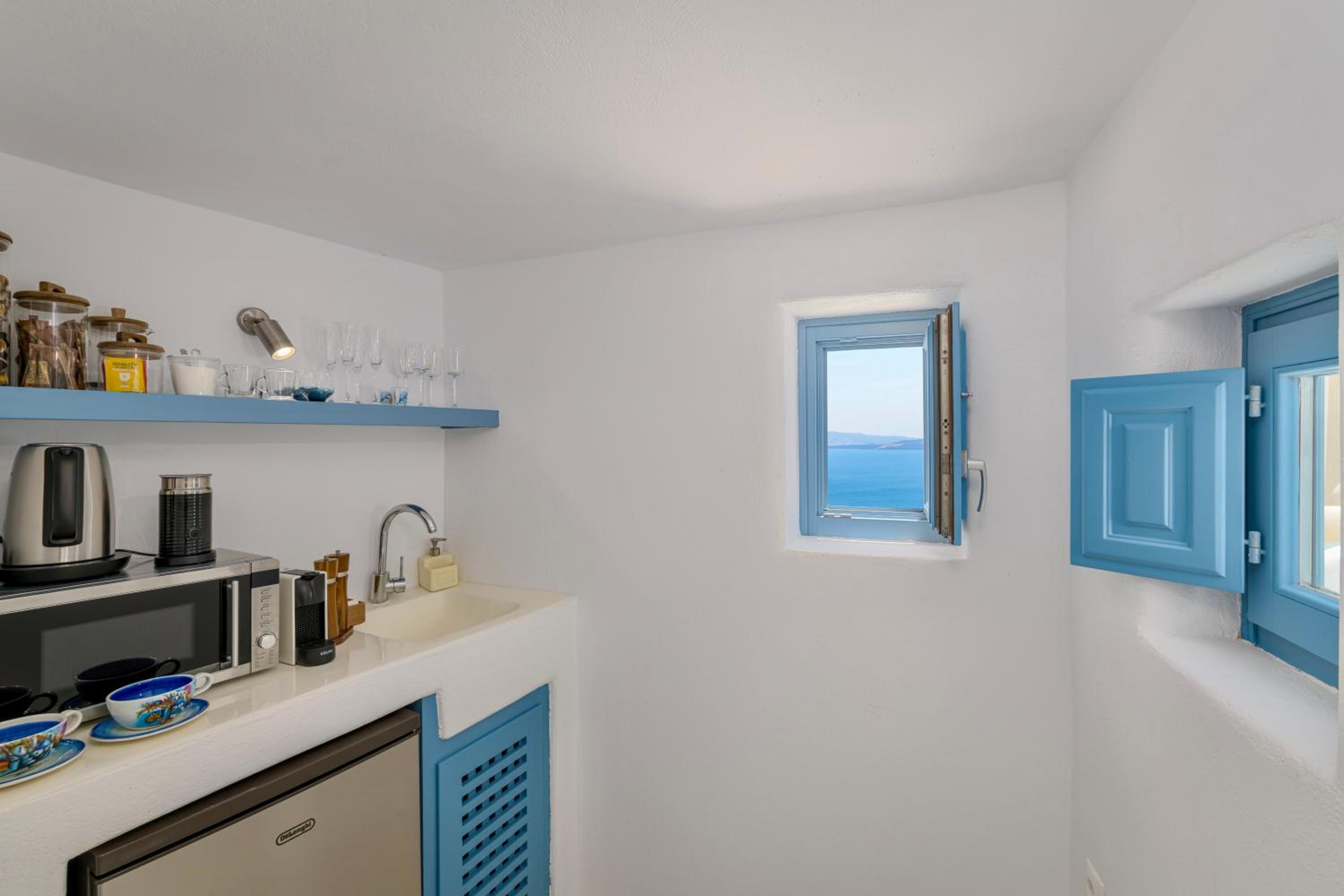 Aristos Life Luxury Cave Villas