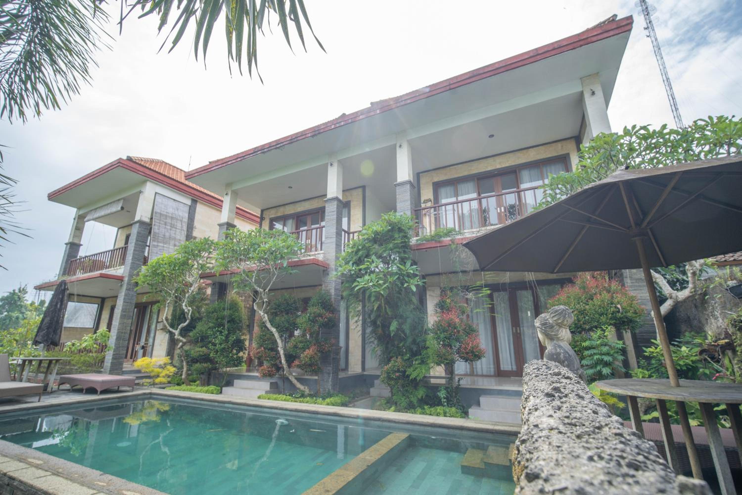 Adipana Bungalow-Balinese Room