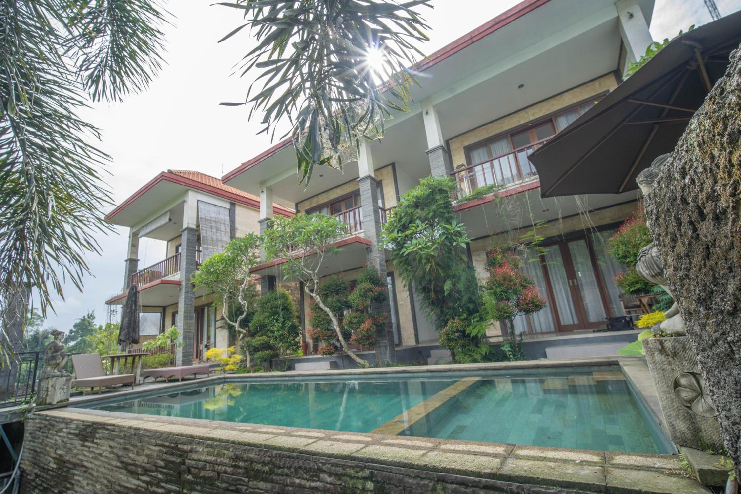 Adipana Bungalow-Balinese Room