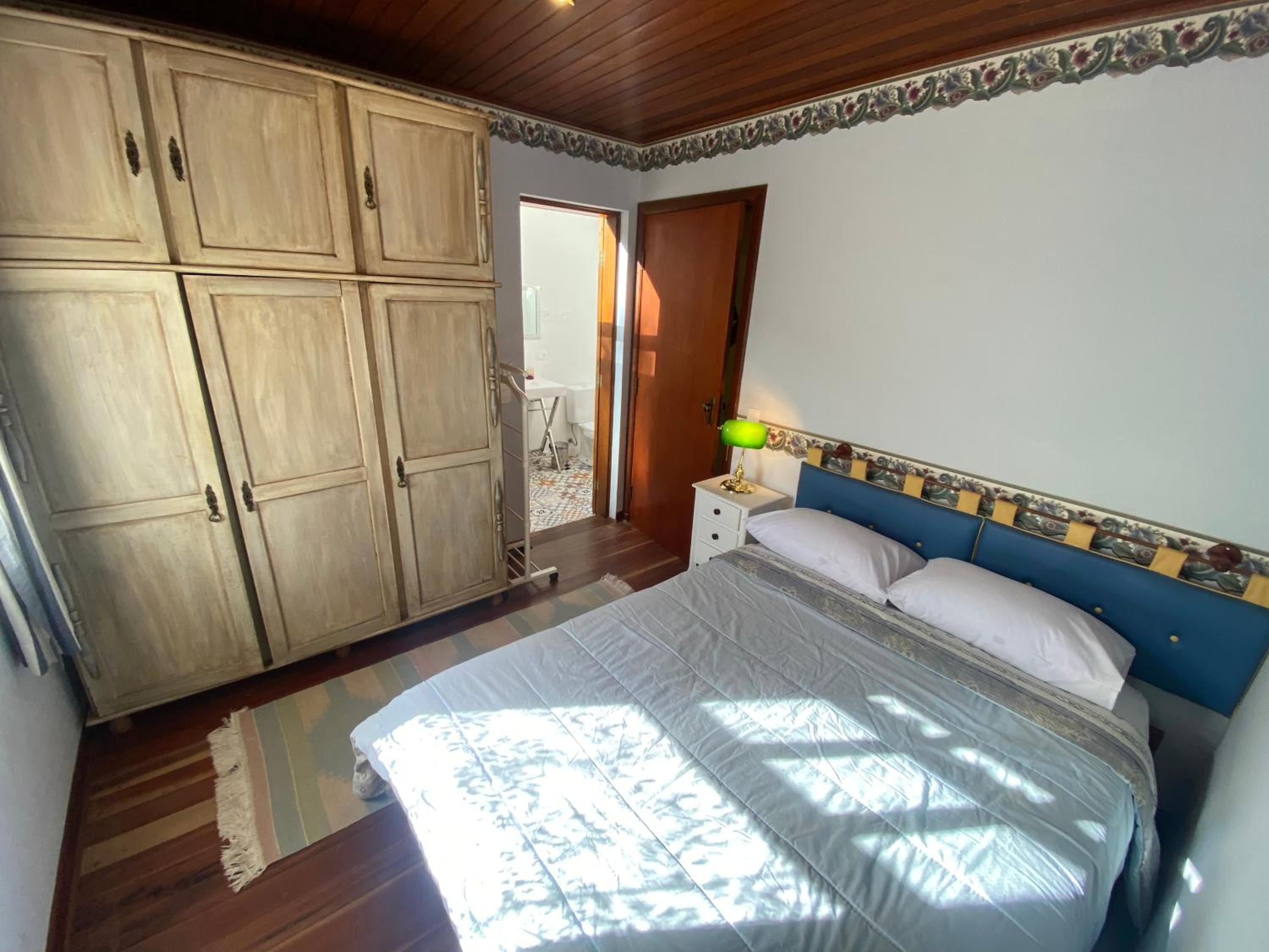 Quatro Estações Hospeda - Casa Azaleia condomínio Véu da Noiva
