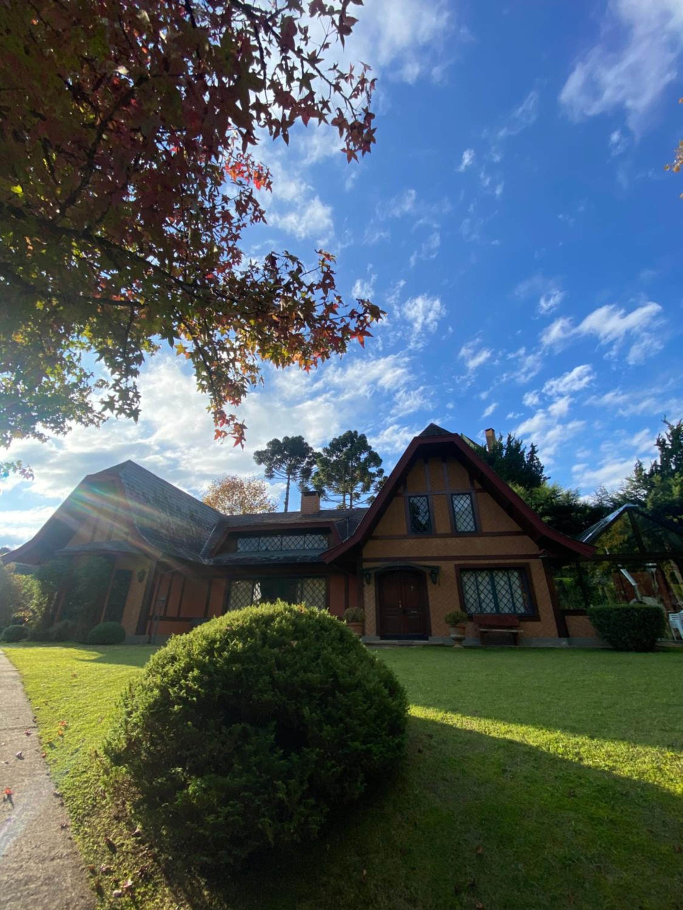 Quatro Estações Hospeda - Casa Azaleia condomínio Véu da Noiva