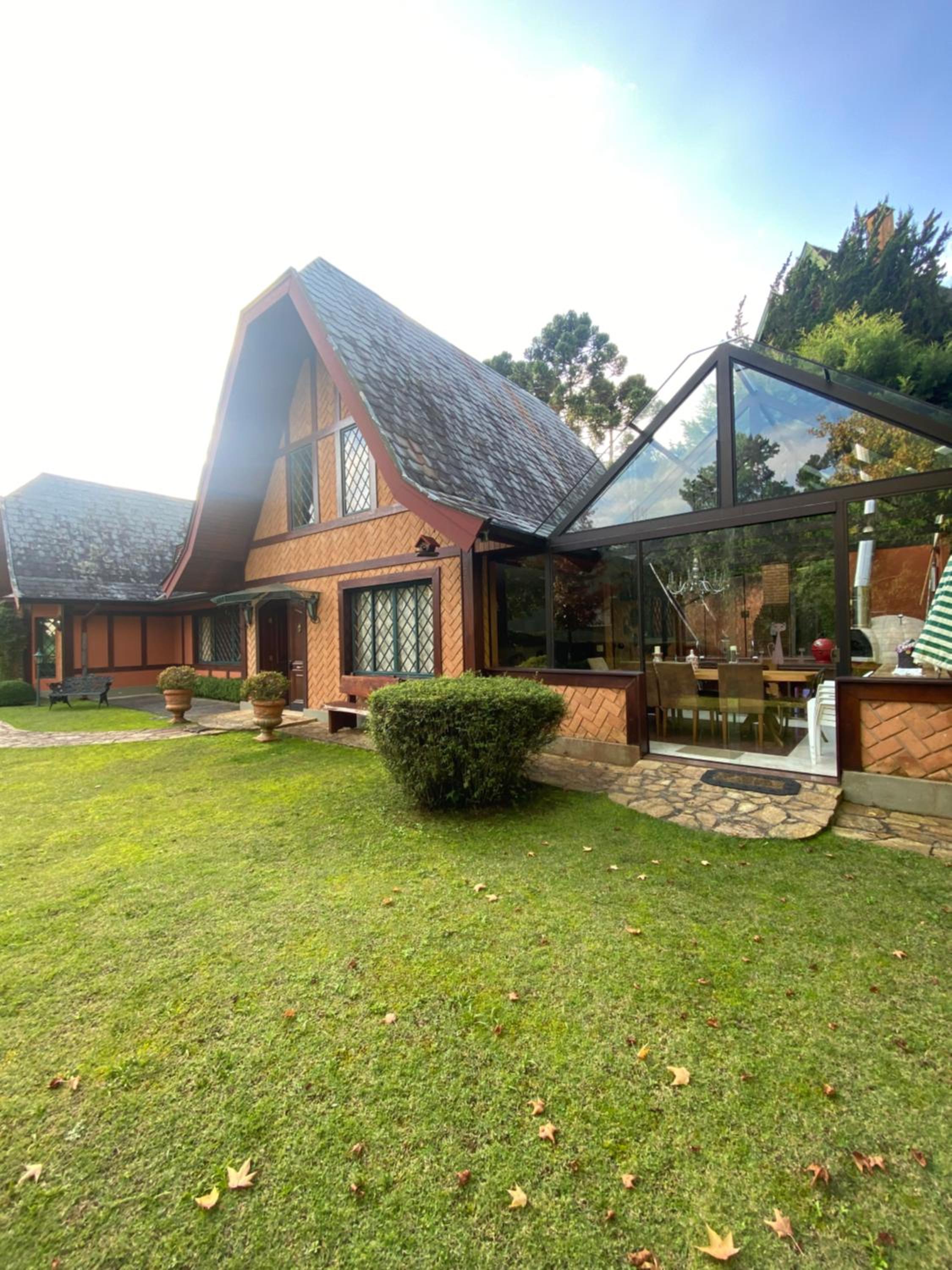 Quatro Estações Hospeda - Casa Azaleia condomínio Véu da Noiva