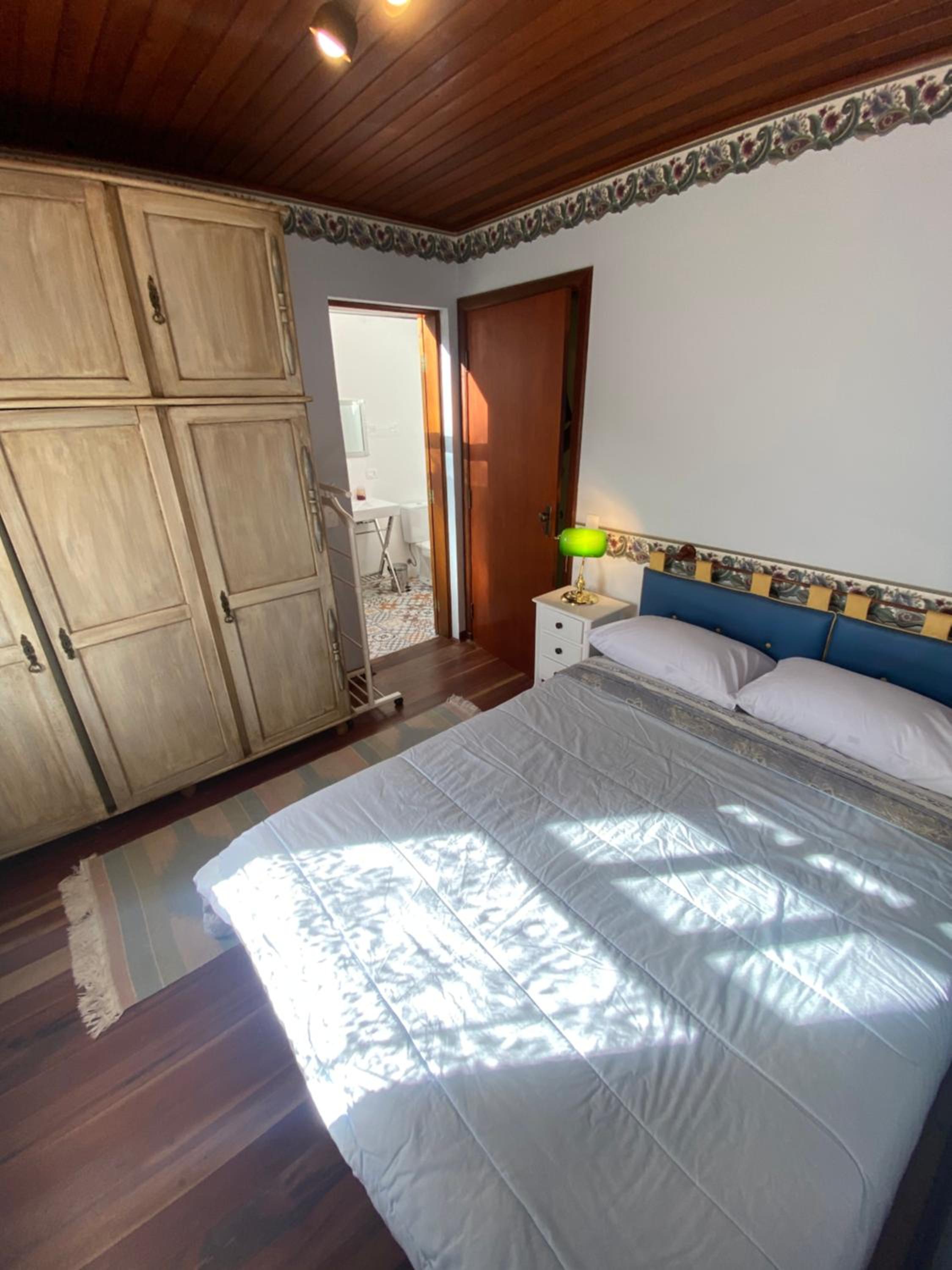 Quatro Estações Hospeda - Casa Azaleia condomínio Véu da Noiva