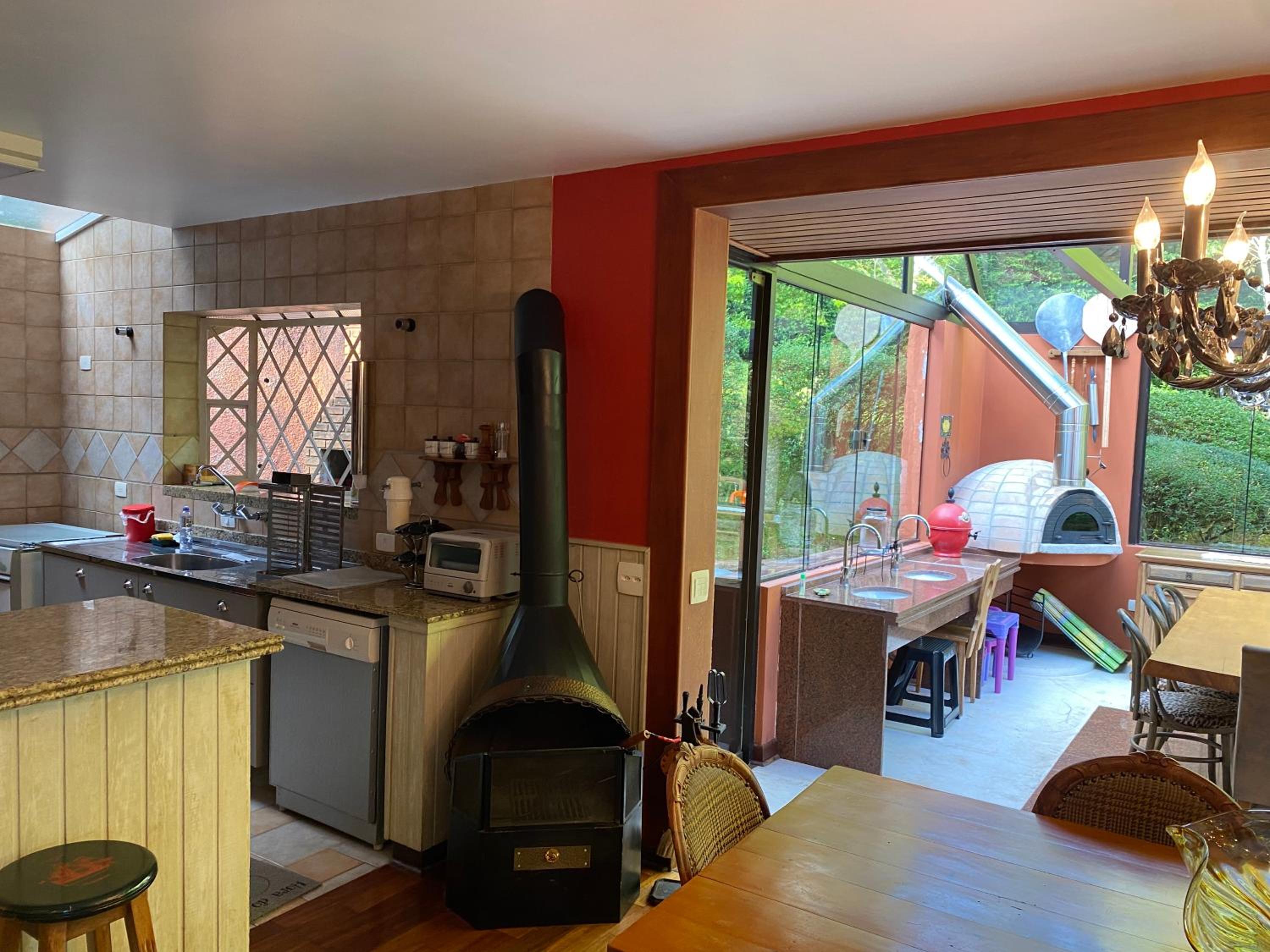 Quatro Estações Hospeda - Casa Azaleia condomínio Véu da Noiva