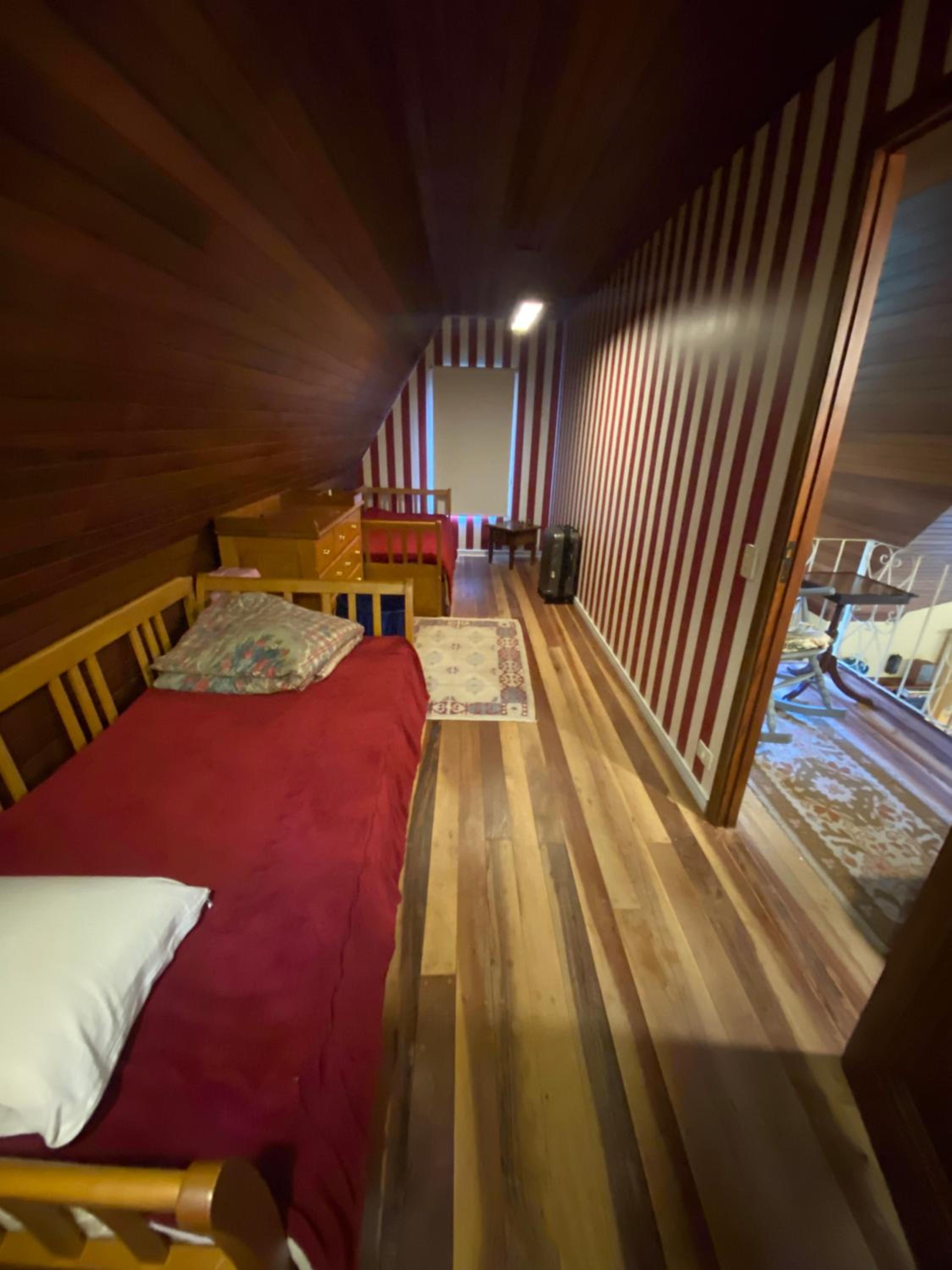 Quatro Estações Hospeda - Casa Azaleia condomínio Véu da Noiva