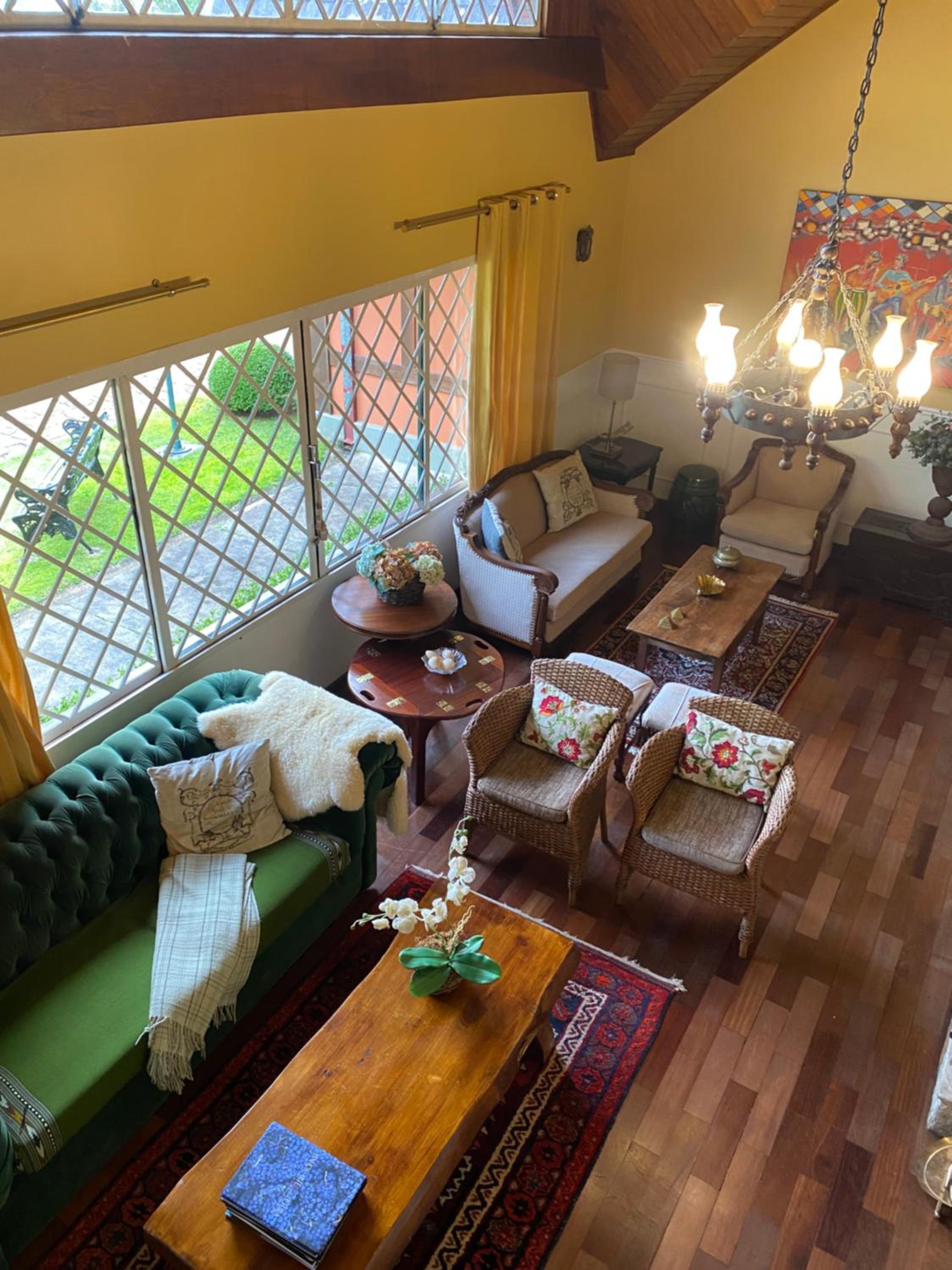 Quatro Estações Hospeda - Casa Azaleia condomínio Véu da Noiva