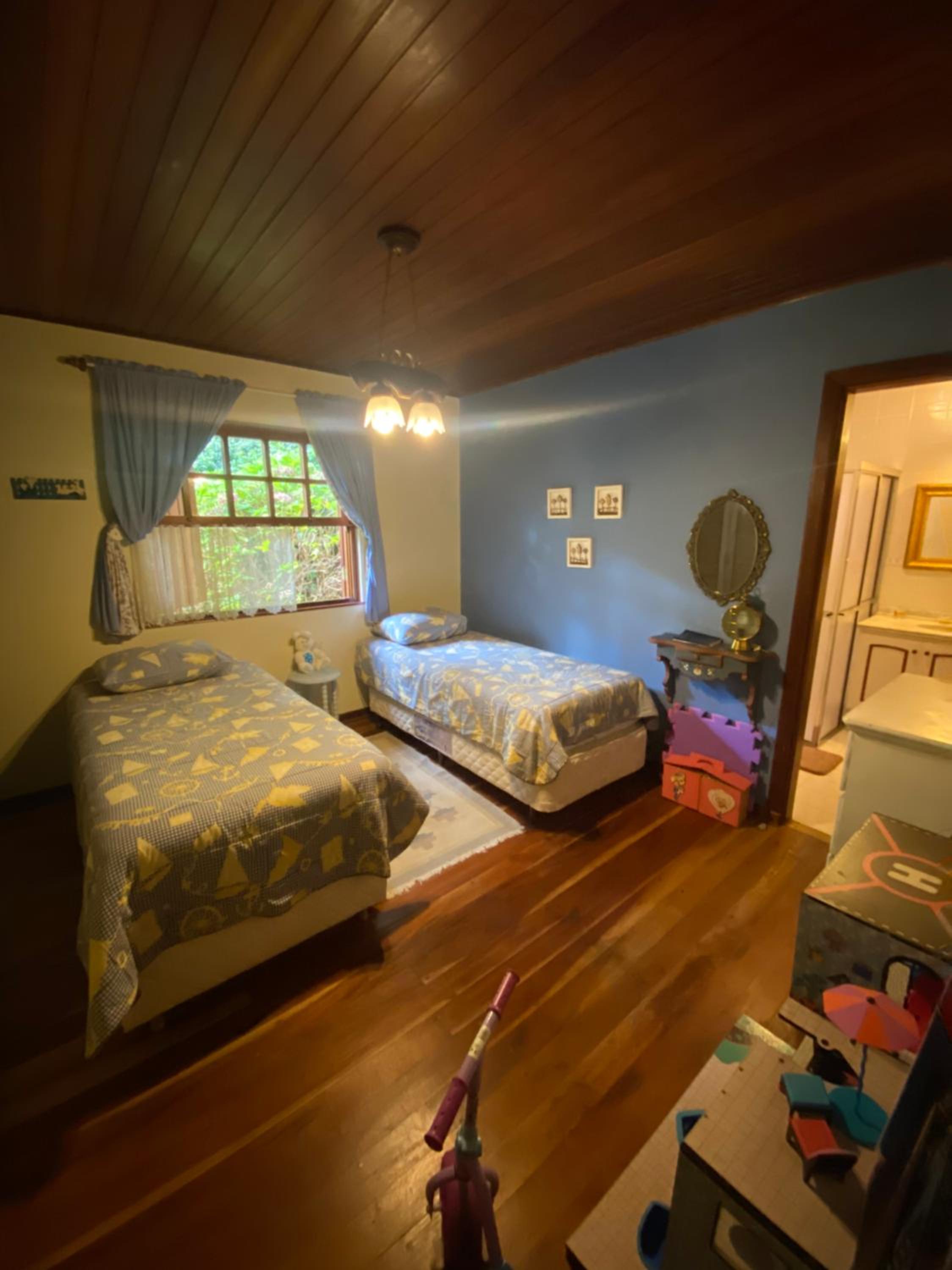 Quatro Estações Hospeda - Casa Azaleia condomínio Véu da Noiva