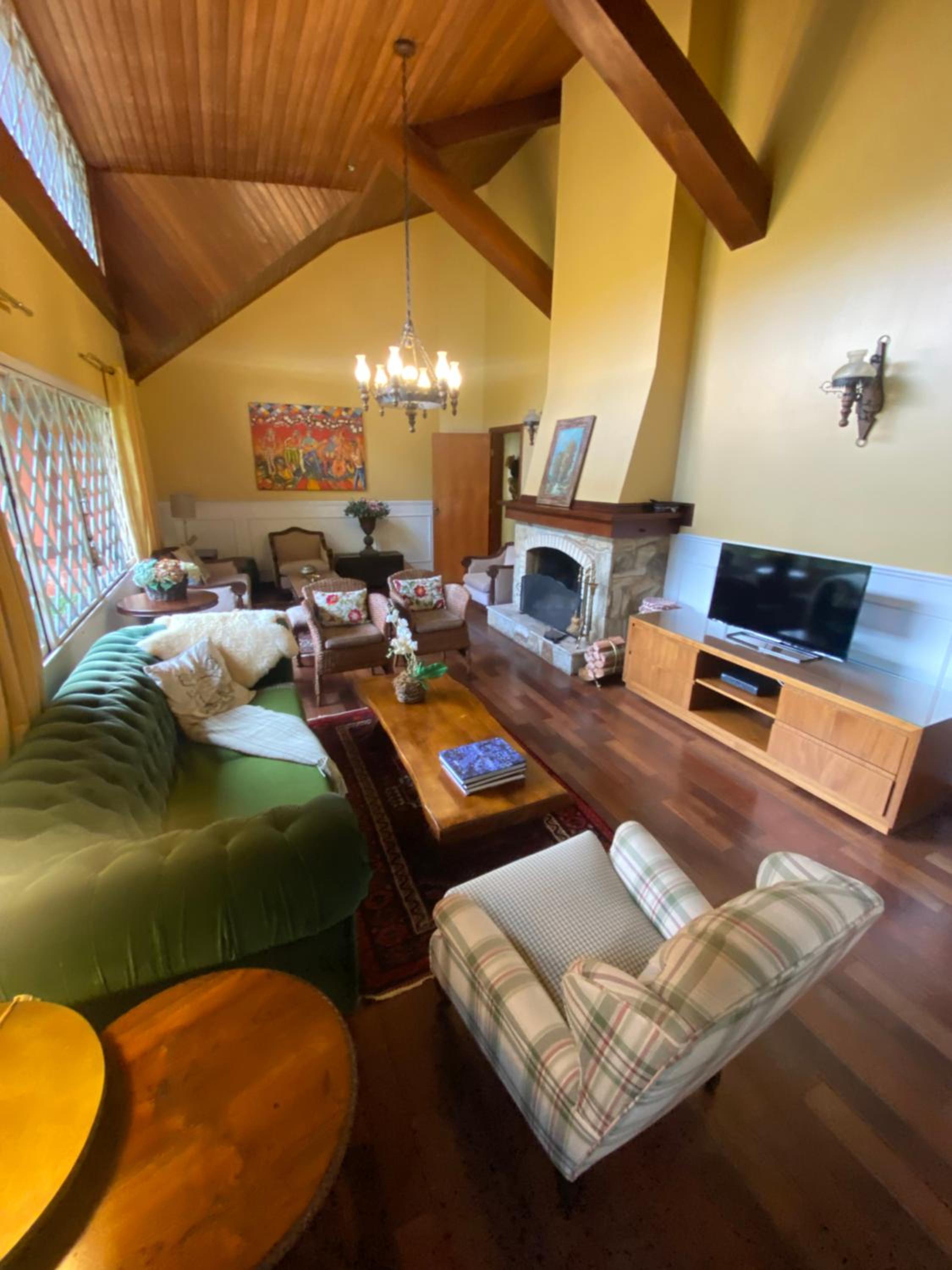 Quatro Estações Hospeda - Casa Azaleia condomínio Véu da Noiva