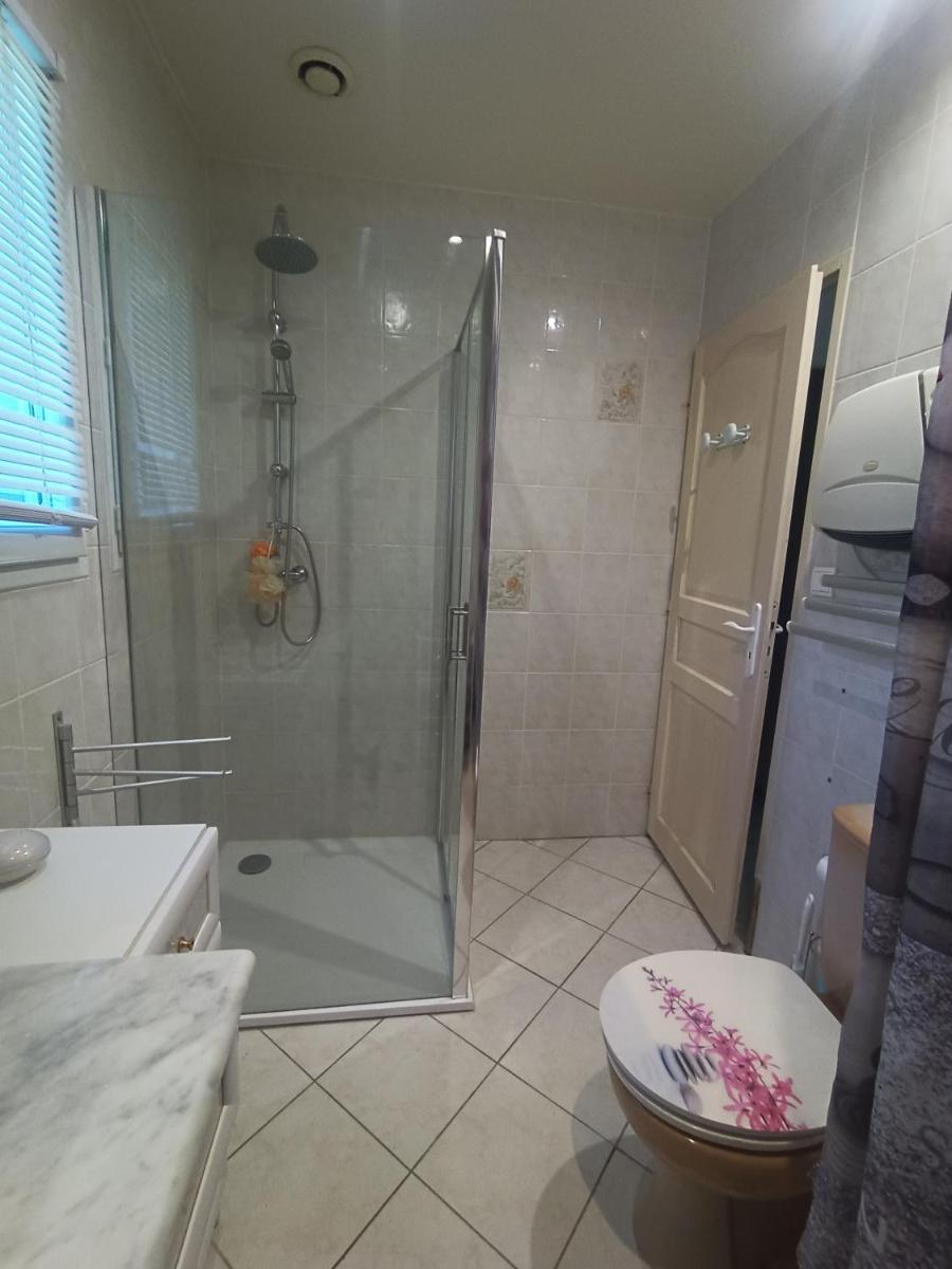 Charmante Dependance - Property Image 16